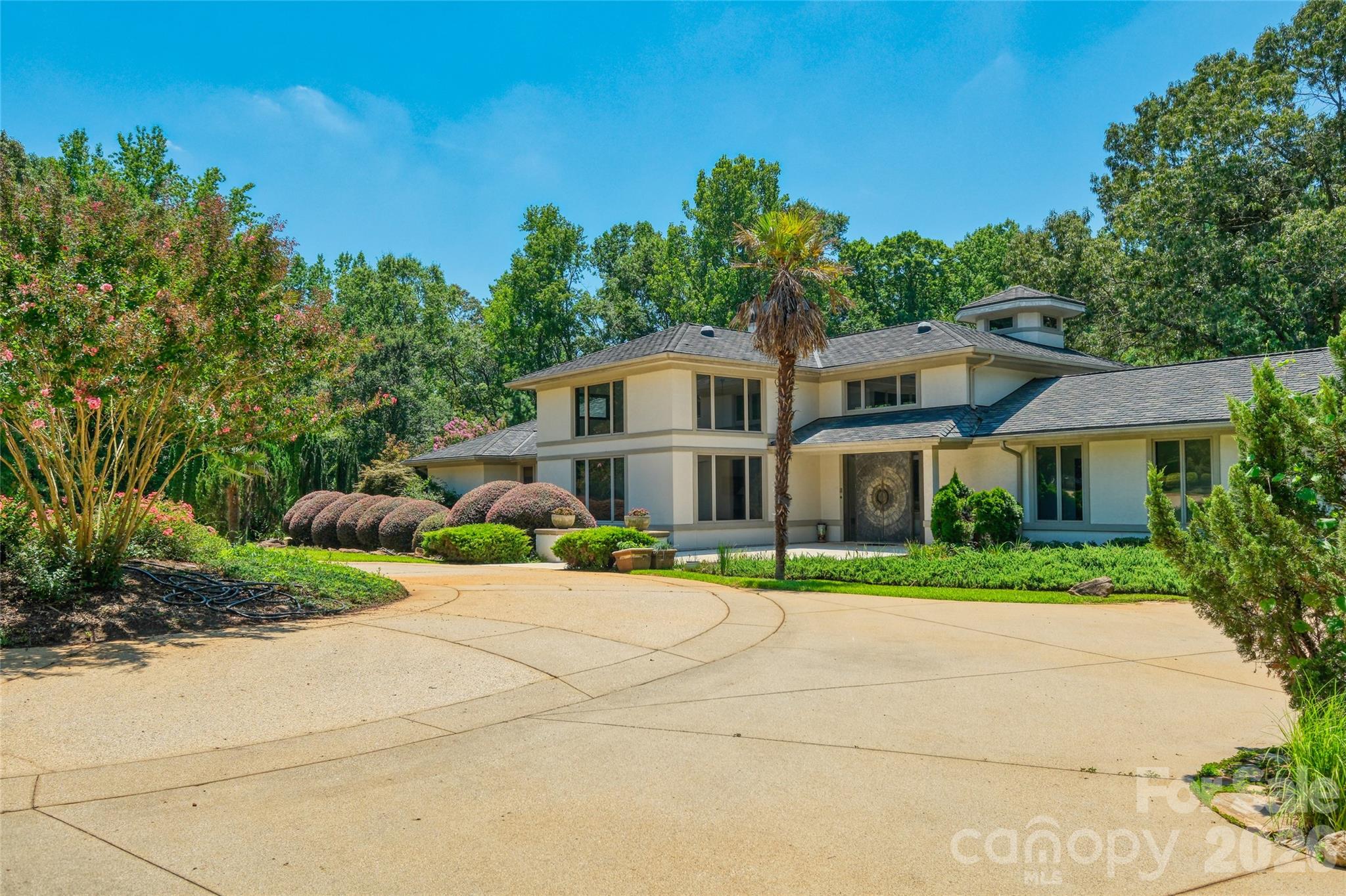 Single Family Residence at 380 Montagu Drive, Spartanburg, photo 2 of 48