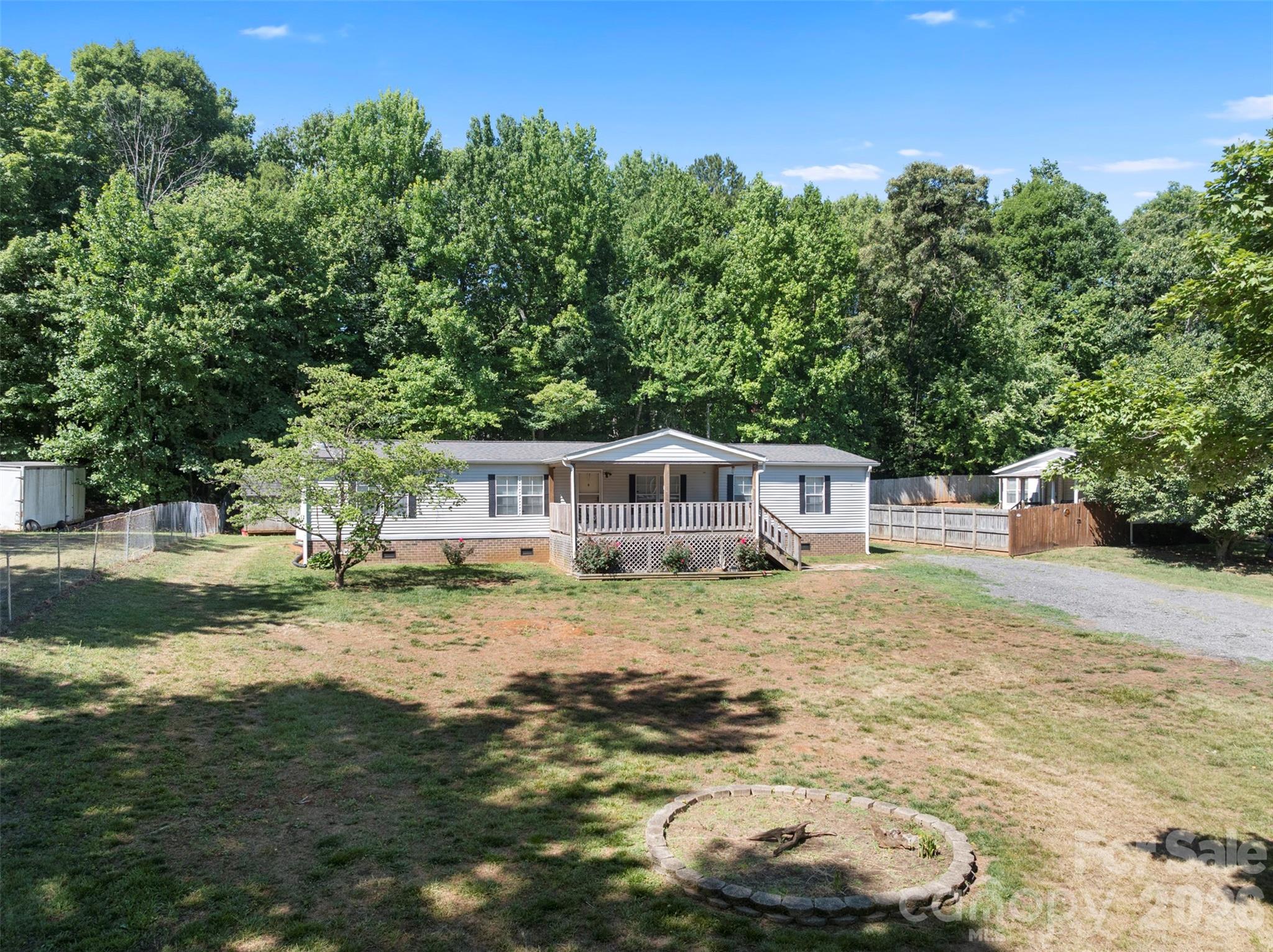 Single Family Residence at 199 Sable Lane, Thomasville, photo 5 of 42