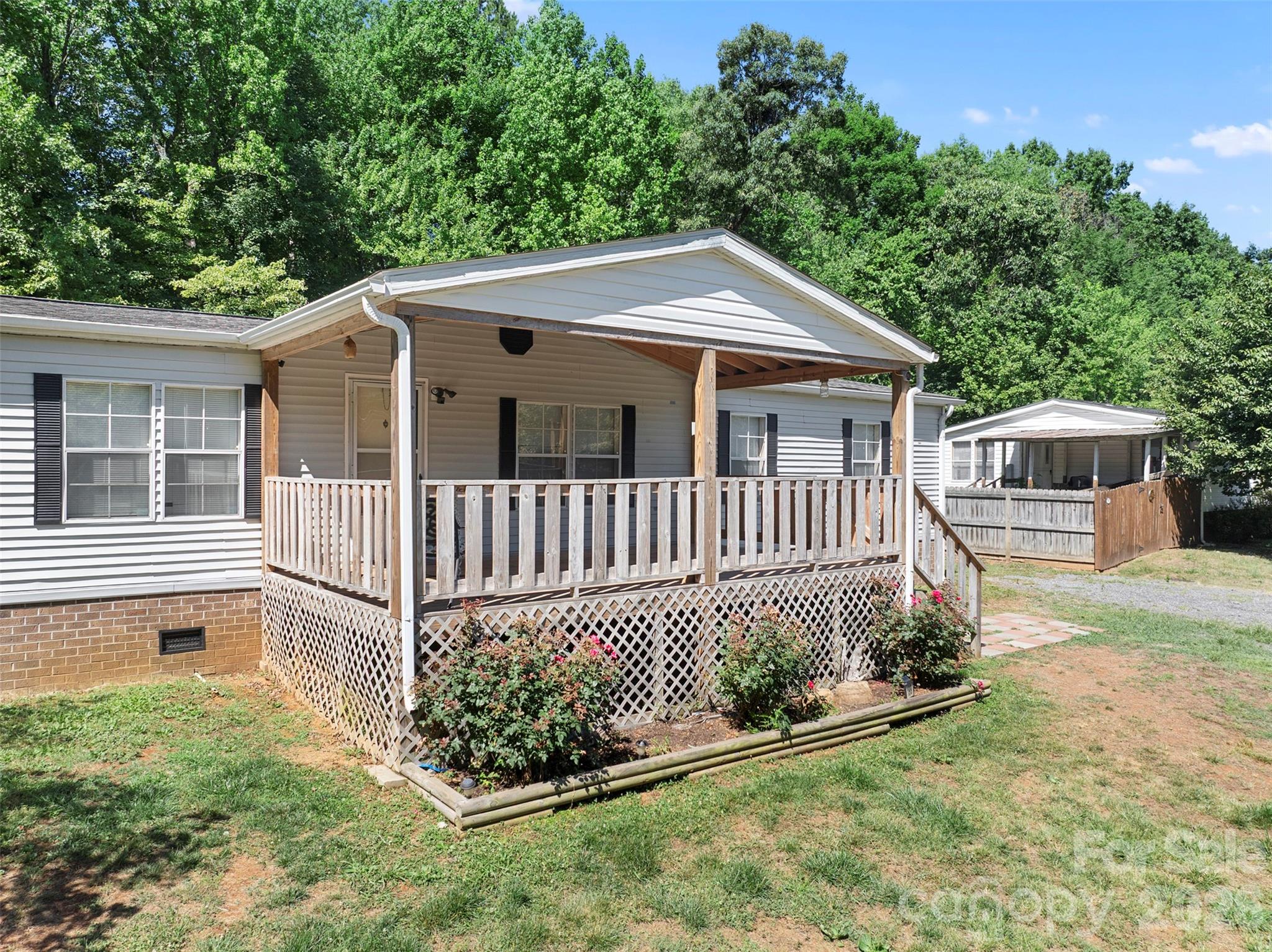 Single Family Residence at 199 Sable Lane, Thomasville, photo 8 of 42