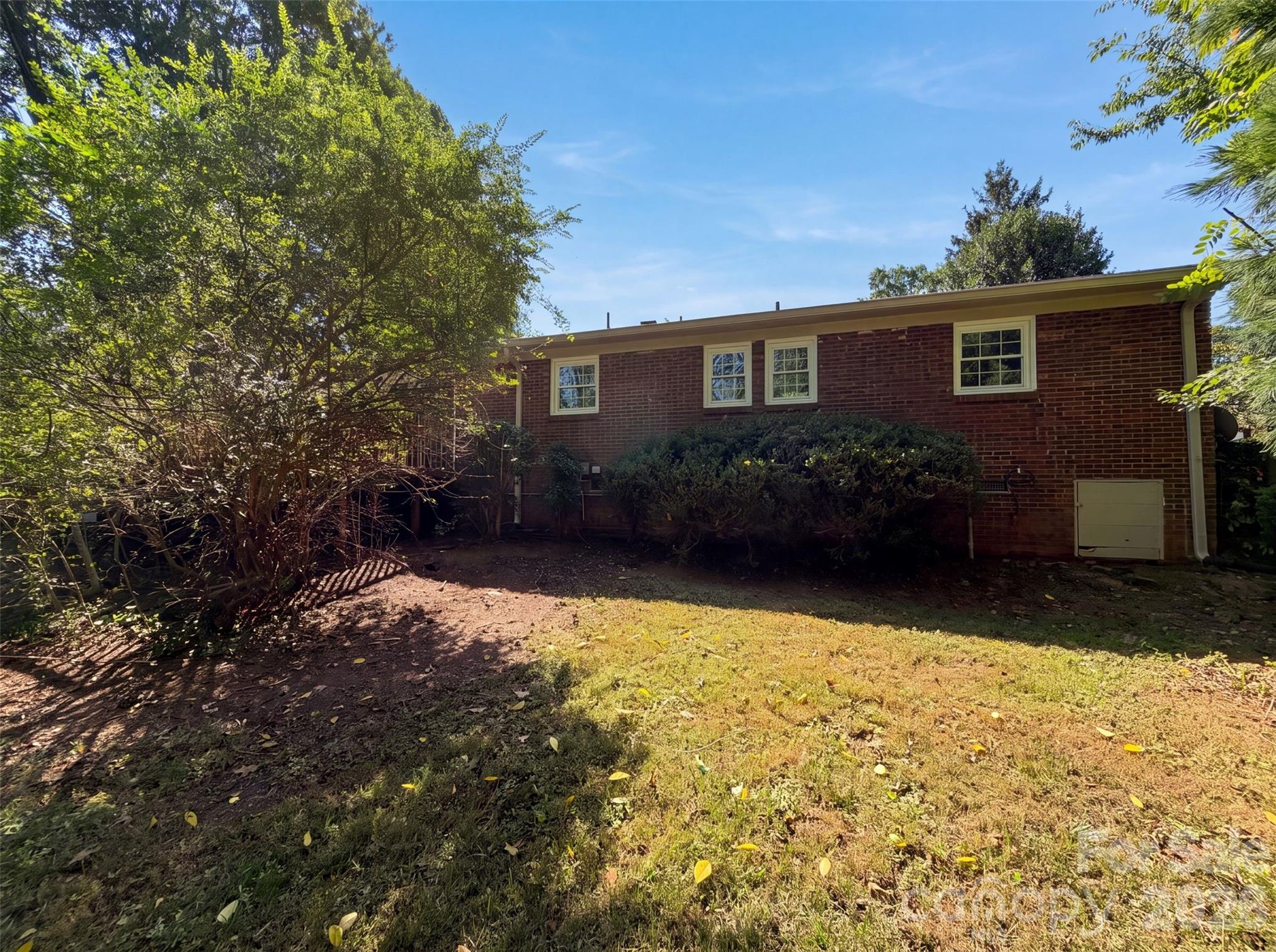 Single Family Residence at 4305 Dawnwood Drive, Gastonia, photo 16 of 16