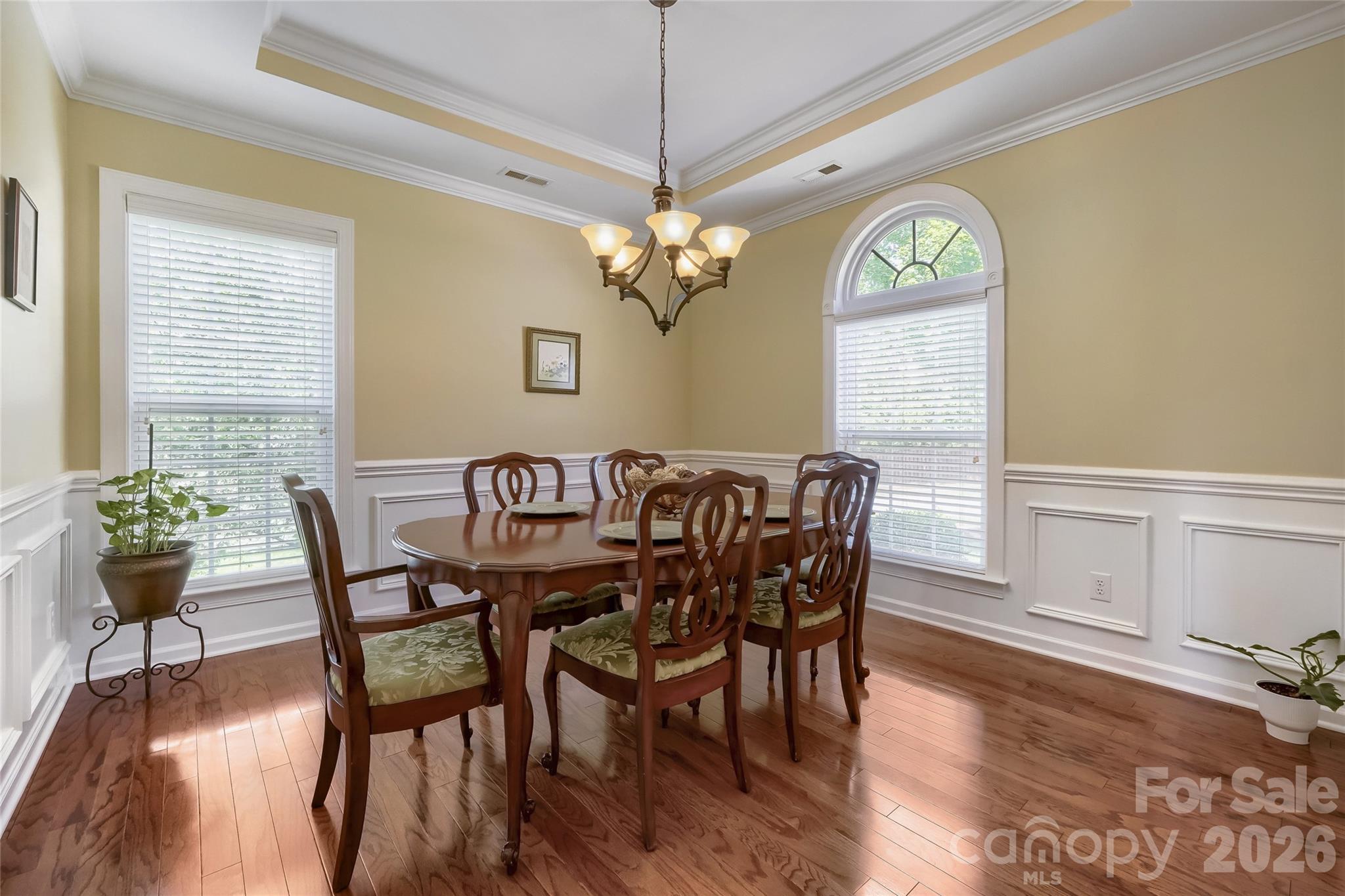 Dining room - 653 Lorain Avenue NW, Concord