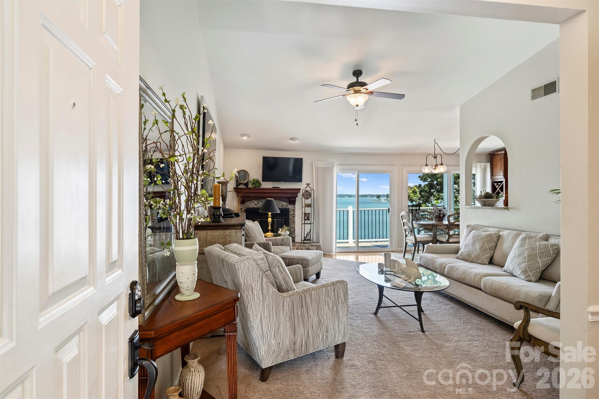 Condominium at 20427 Harborgate Court, Cornelius, photo 4 of 45