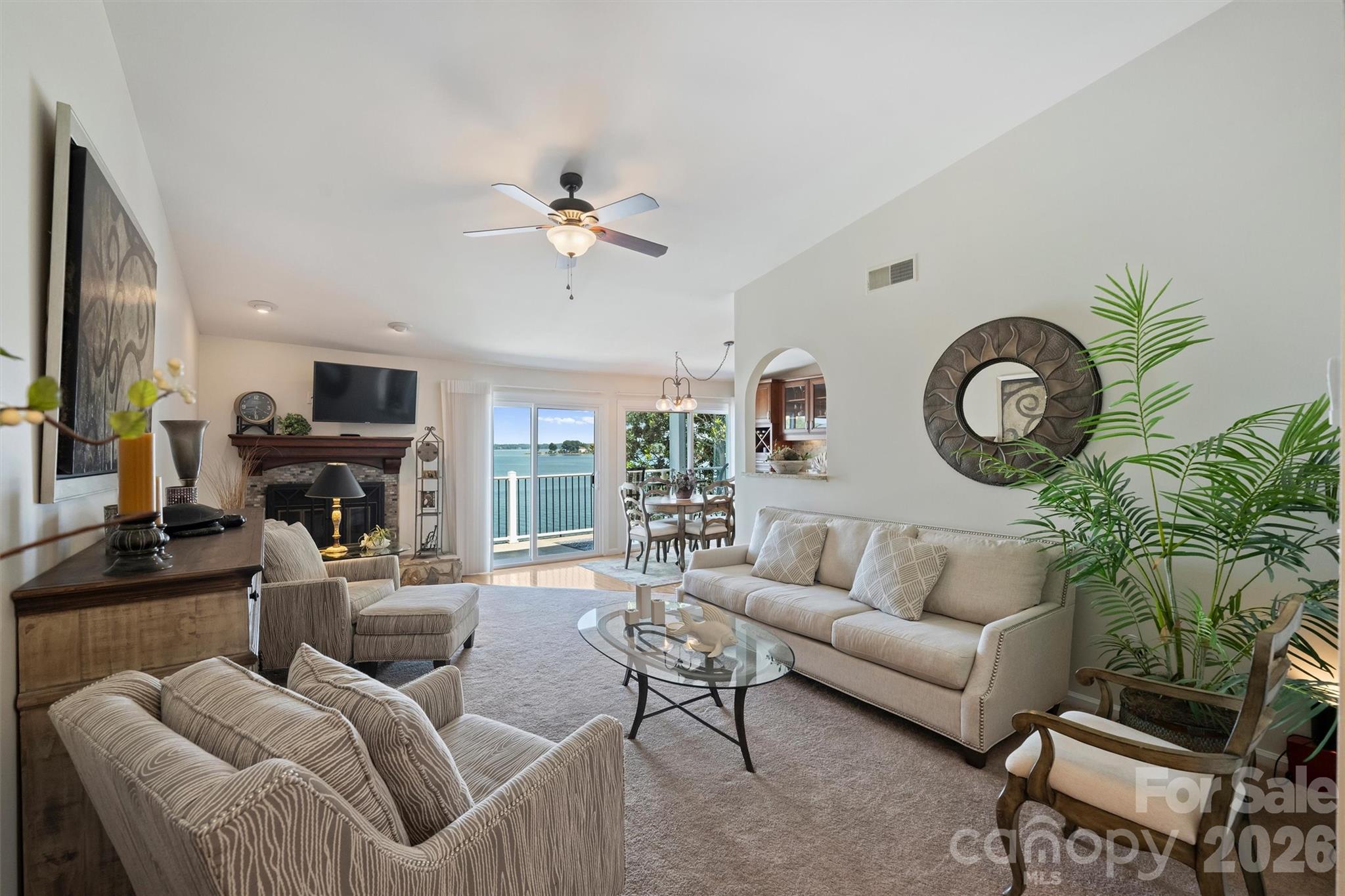 Condominium at 20427 Harborgate Court, Cornelius, photo 5 of 45