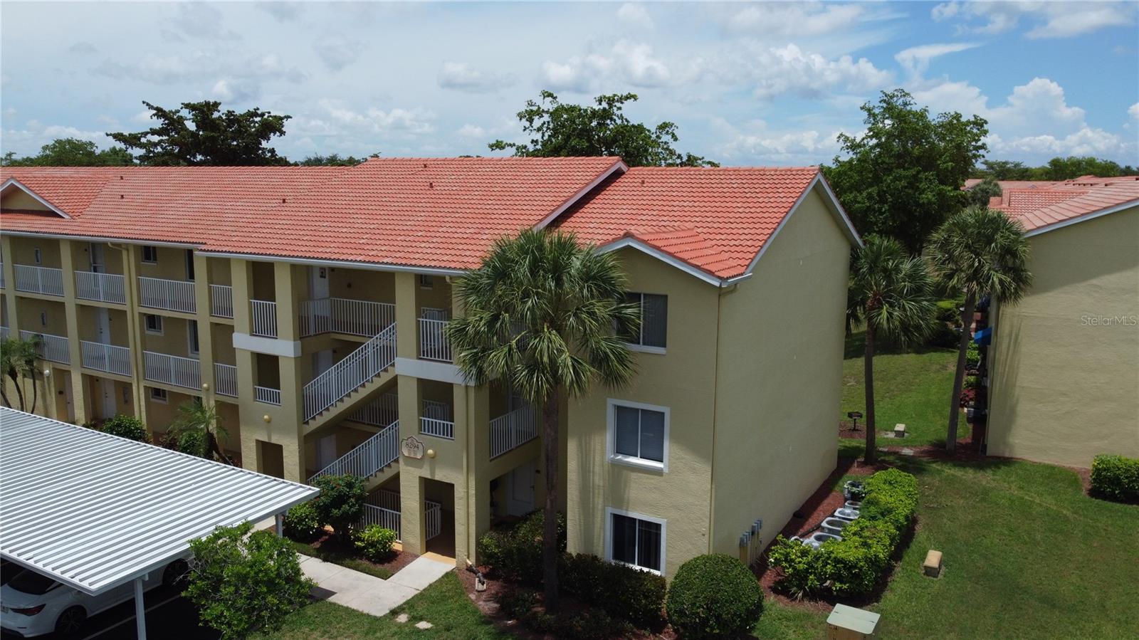 8294 KEY ROYAL CIR #1631