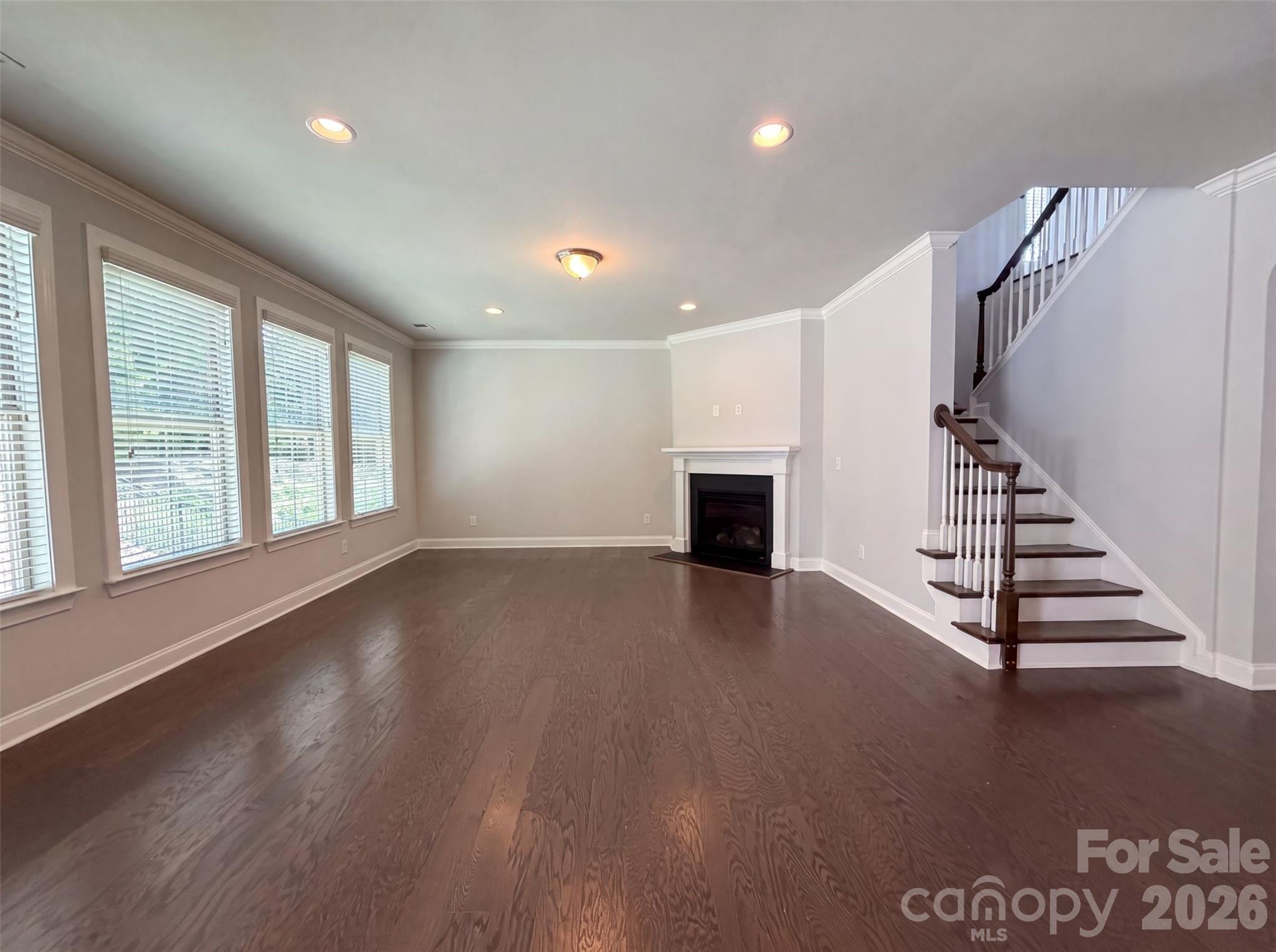Single Family Residence at 147 Monteray Oaks Circle, Fort Mill, photo 3 of 19