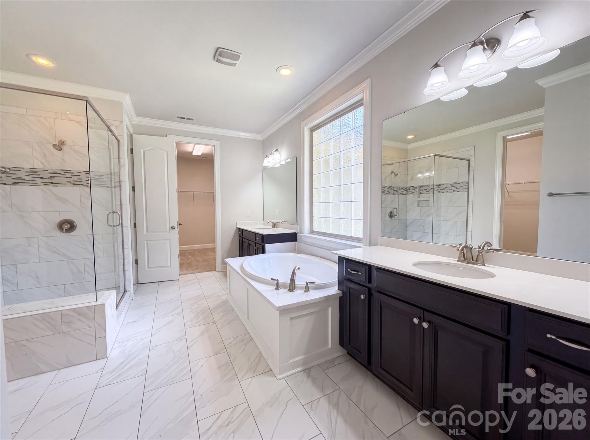 Single Family Residence at 147 Monteray Oaks Circle, Fort Mill, photo 13 of 19
