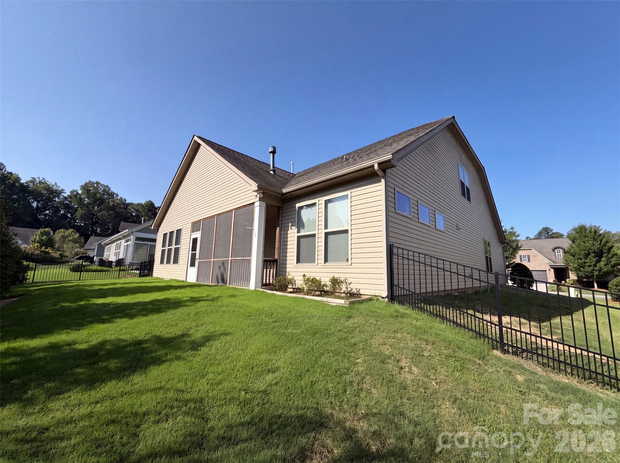 Single Family Residence at 9565 Horsebit Lane, Concord, photo 22 of 23