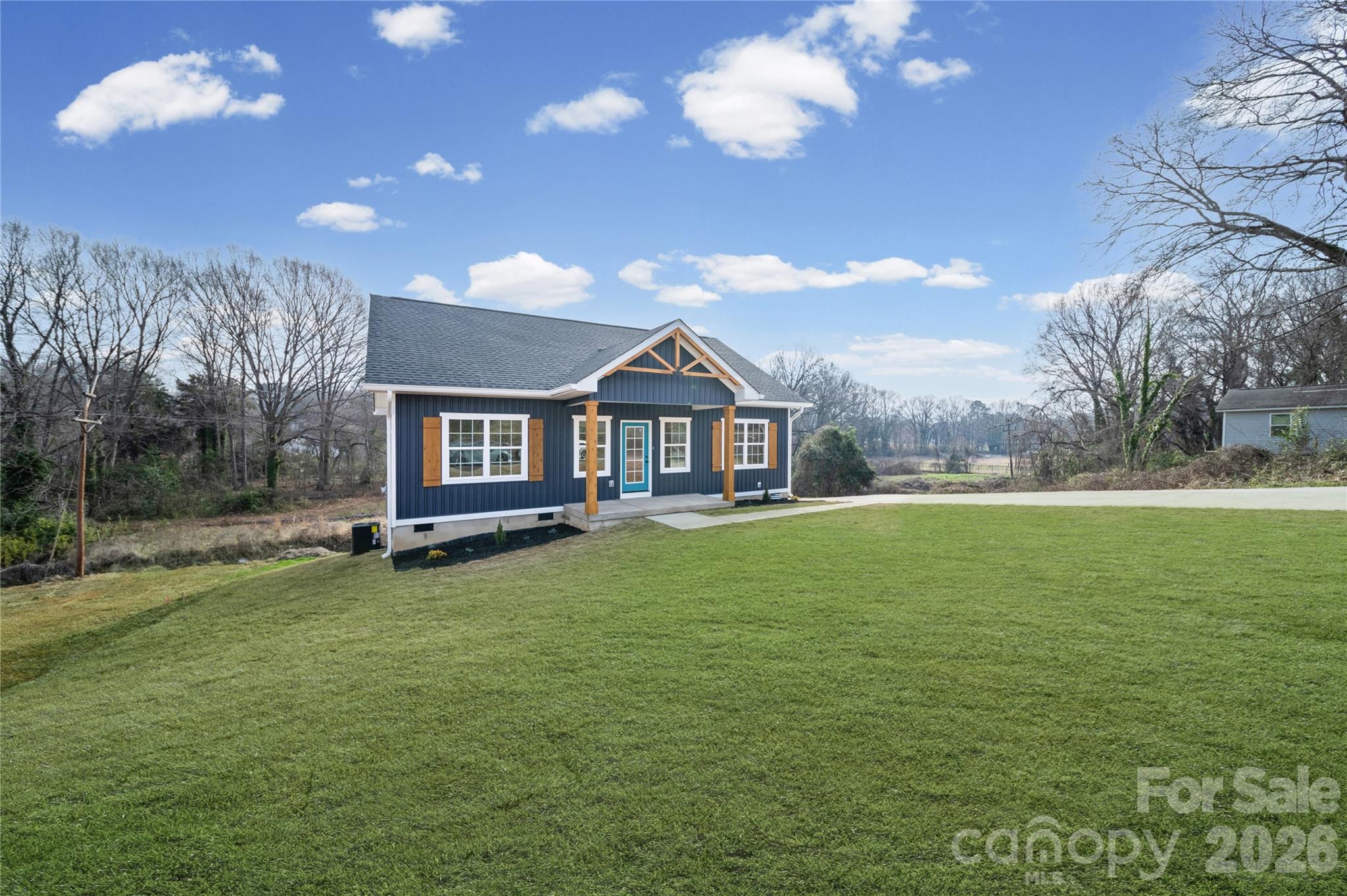 front view - 412 S Hill Street, Gastonia