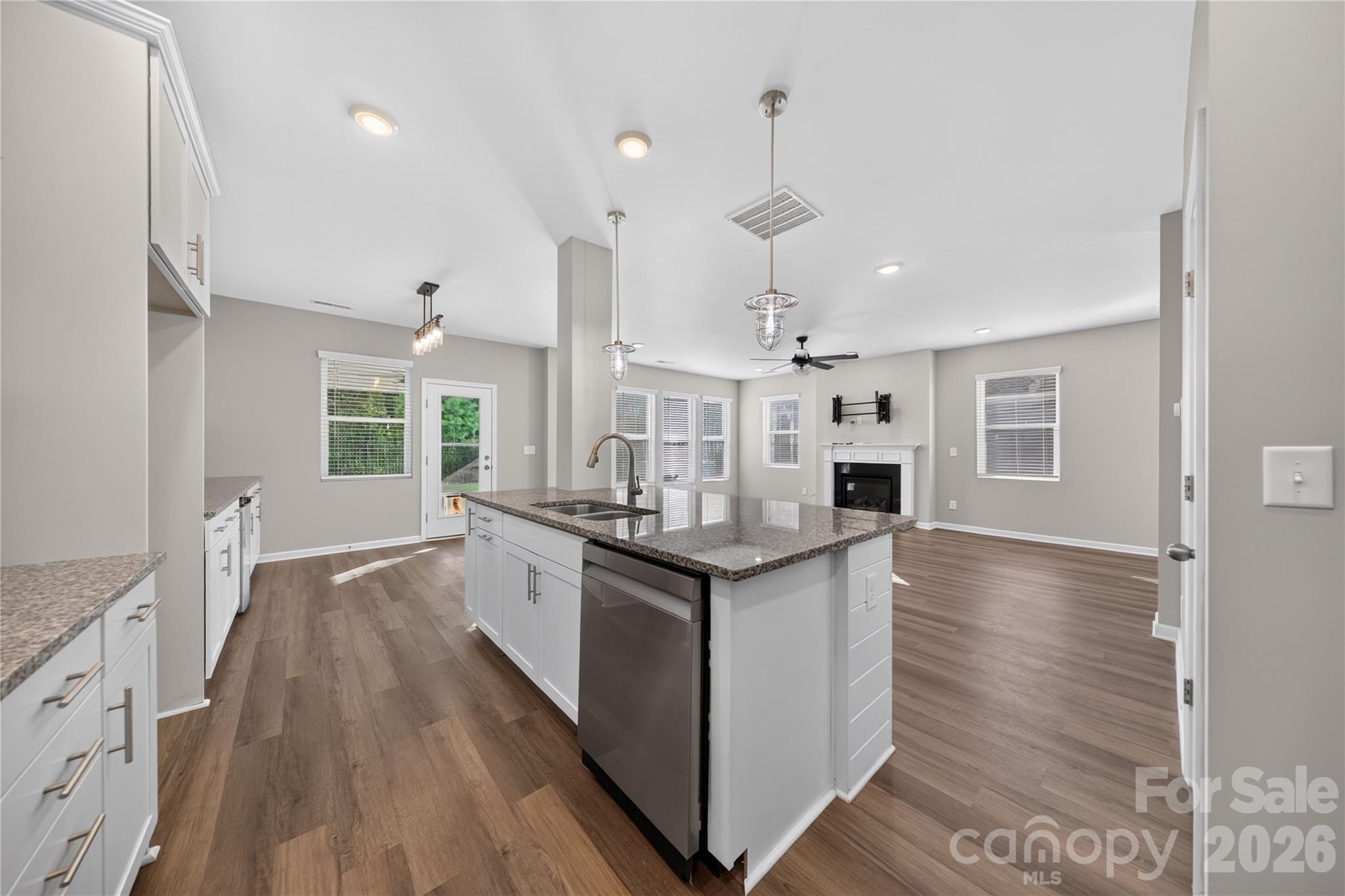 Stainless Appliances - 1879 Felts Parkway, Fort Mill