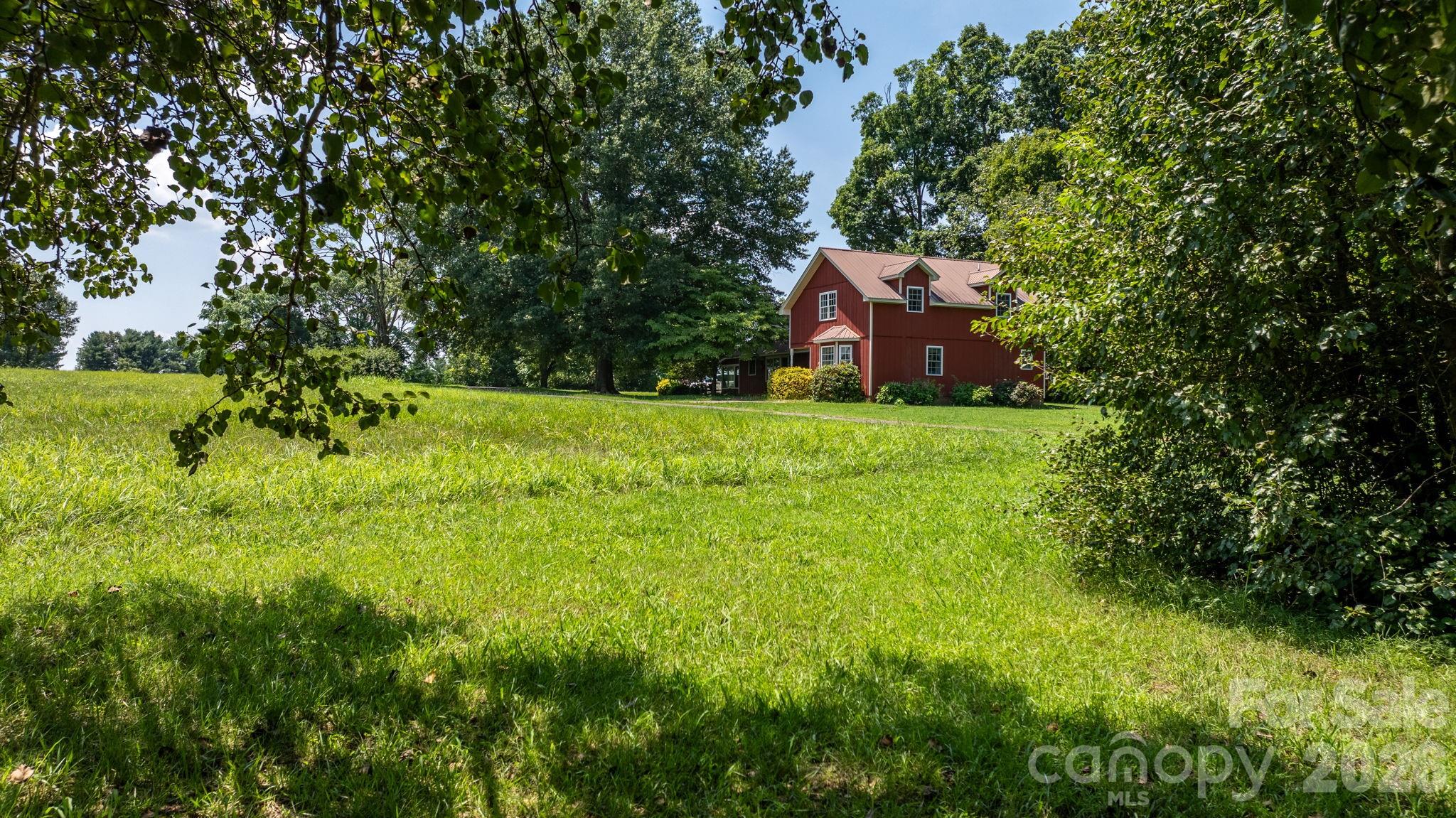 Single Family Residence at 2097 Hermit Trail, Newton, photo 2 of 48