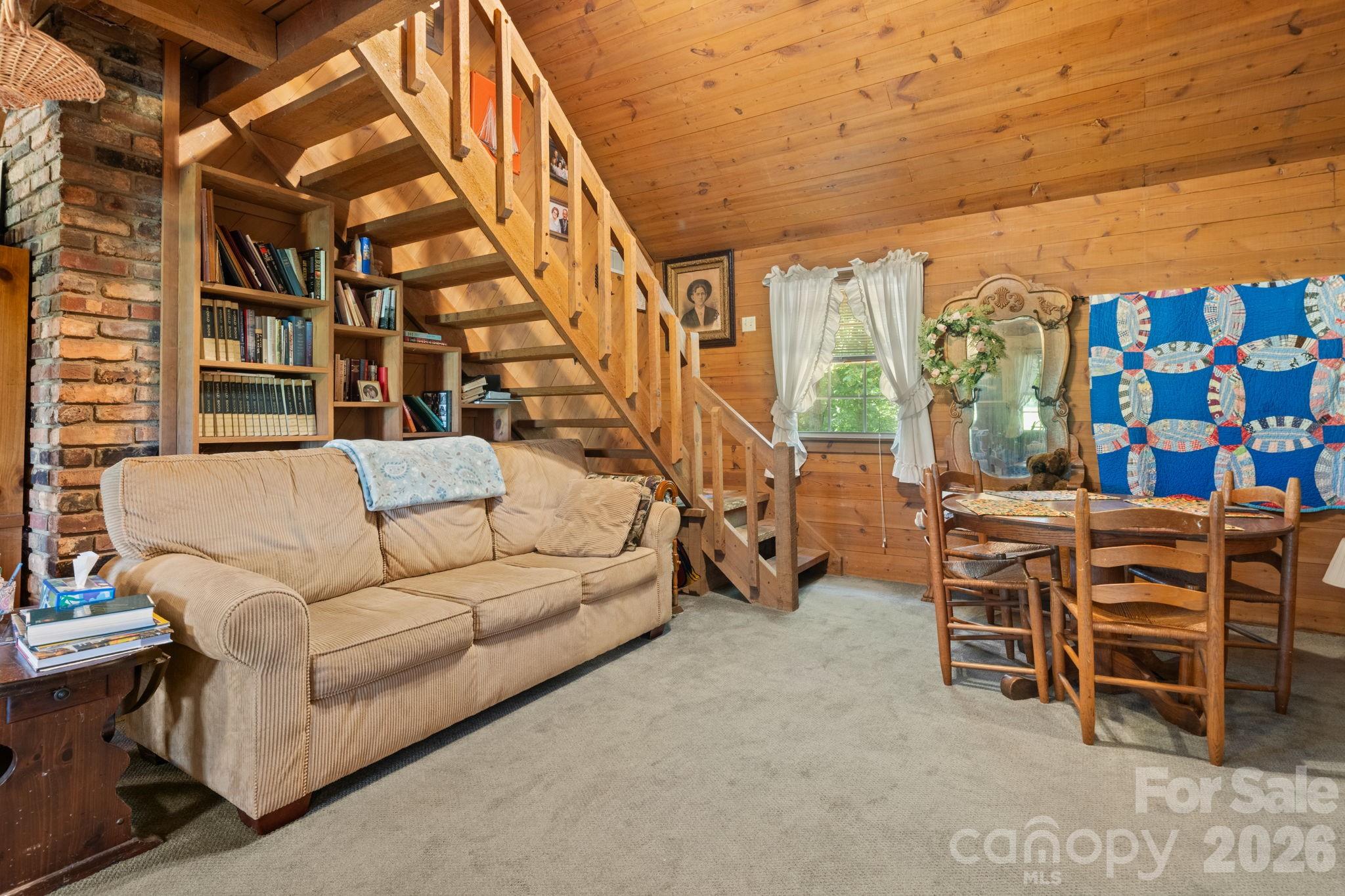 Single Family Residence at 2097 Hermit Trail, Newton, photo 18 of 48