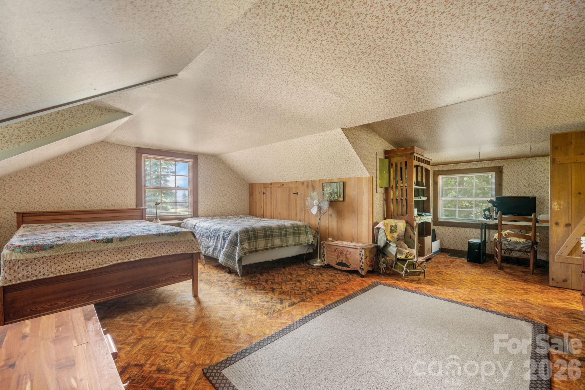 Single Family Residence at 2097 Hermit Trail, Newton, photo 28 of 48