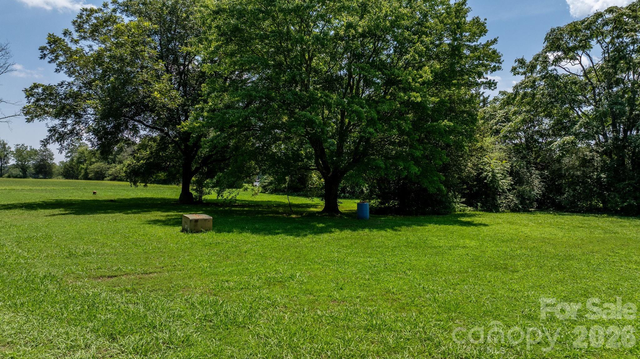 Single Family Residence at 2097 Hermit Trail, Newton, photo 41 of 48