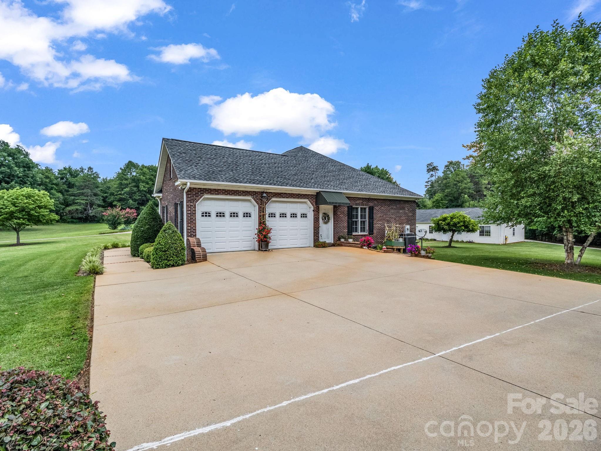 Single Family Residence at 343 Countryside Drive, Forest City, photo 5 of 47