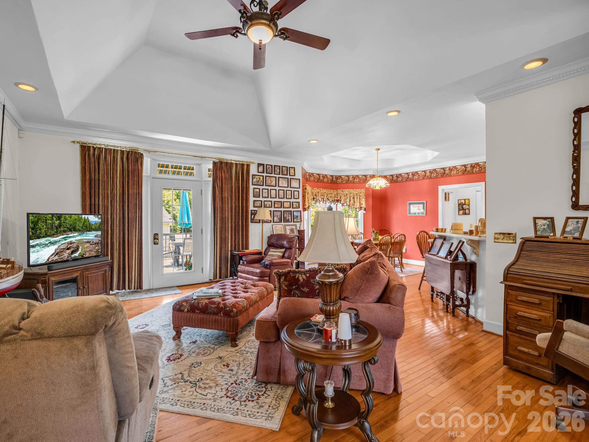 Single Family Residence at 343 Countryside Drive, Forest City, photo 8 of 47