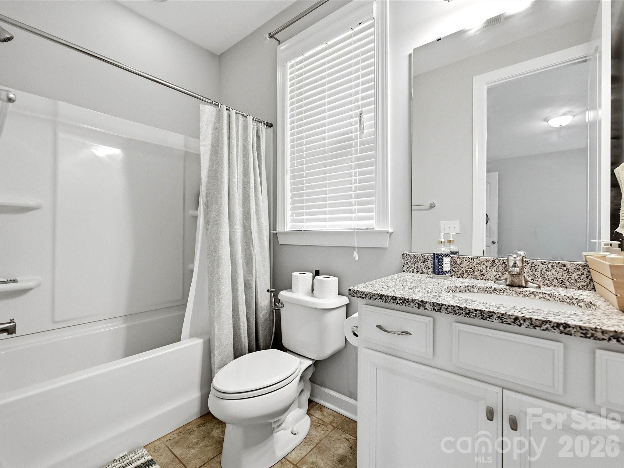 Single Family Residence at 2657 Cheverny Place, Concord, photo 20 of 37