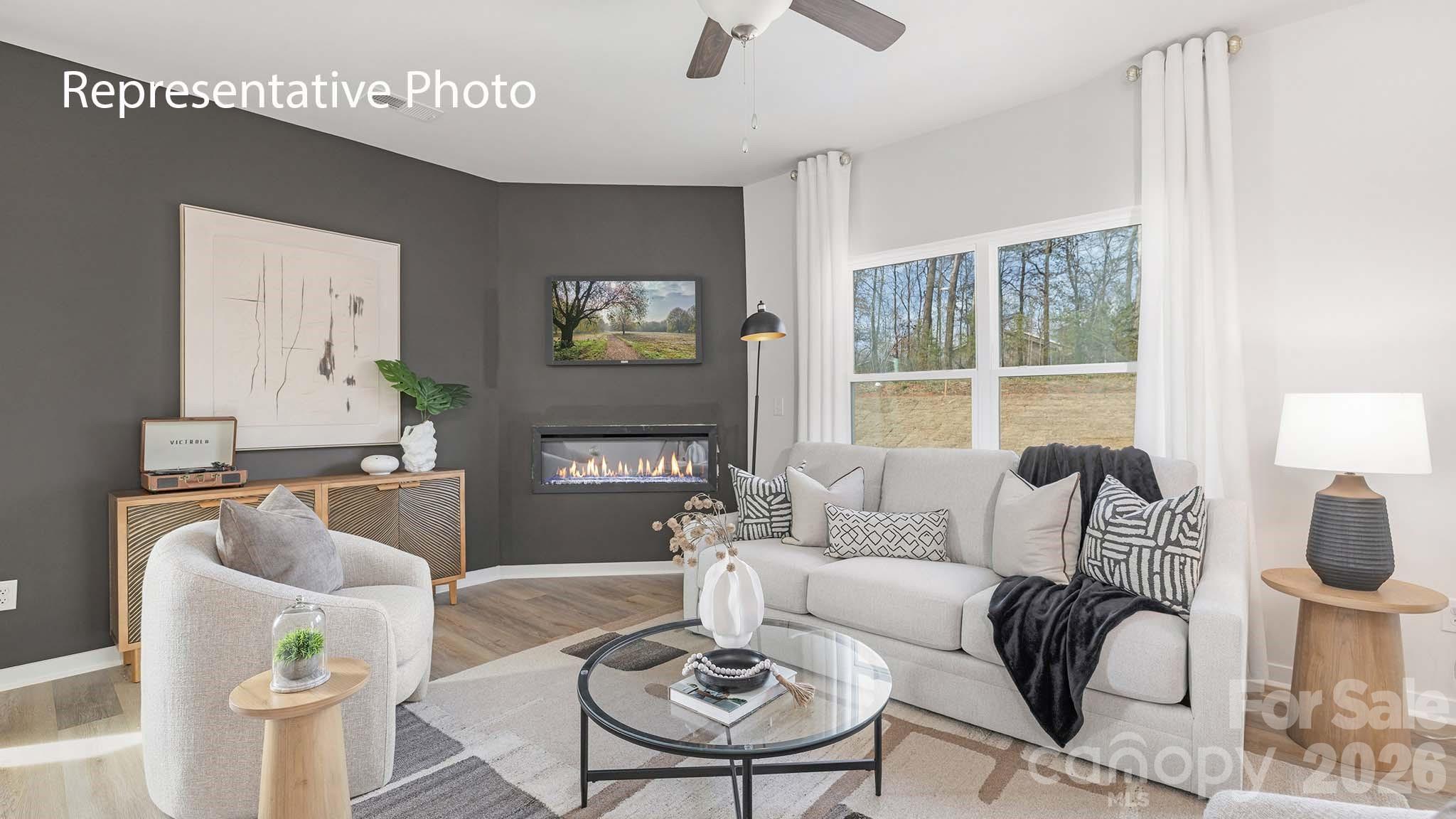 Single Family Residence at 163 Maple Valley Street, Statesville, photo 10 of 27