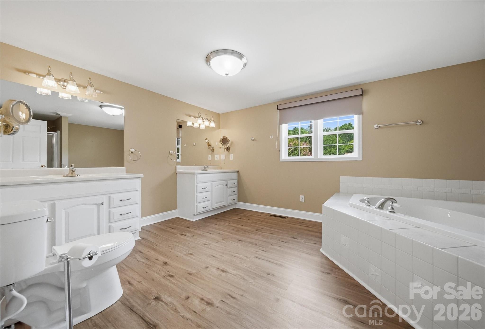 Single Family Residence at 4520 Lake Drive, Sherrills Ford, photo 22 of 42