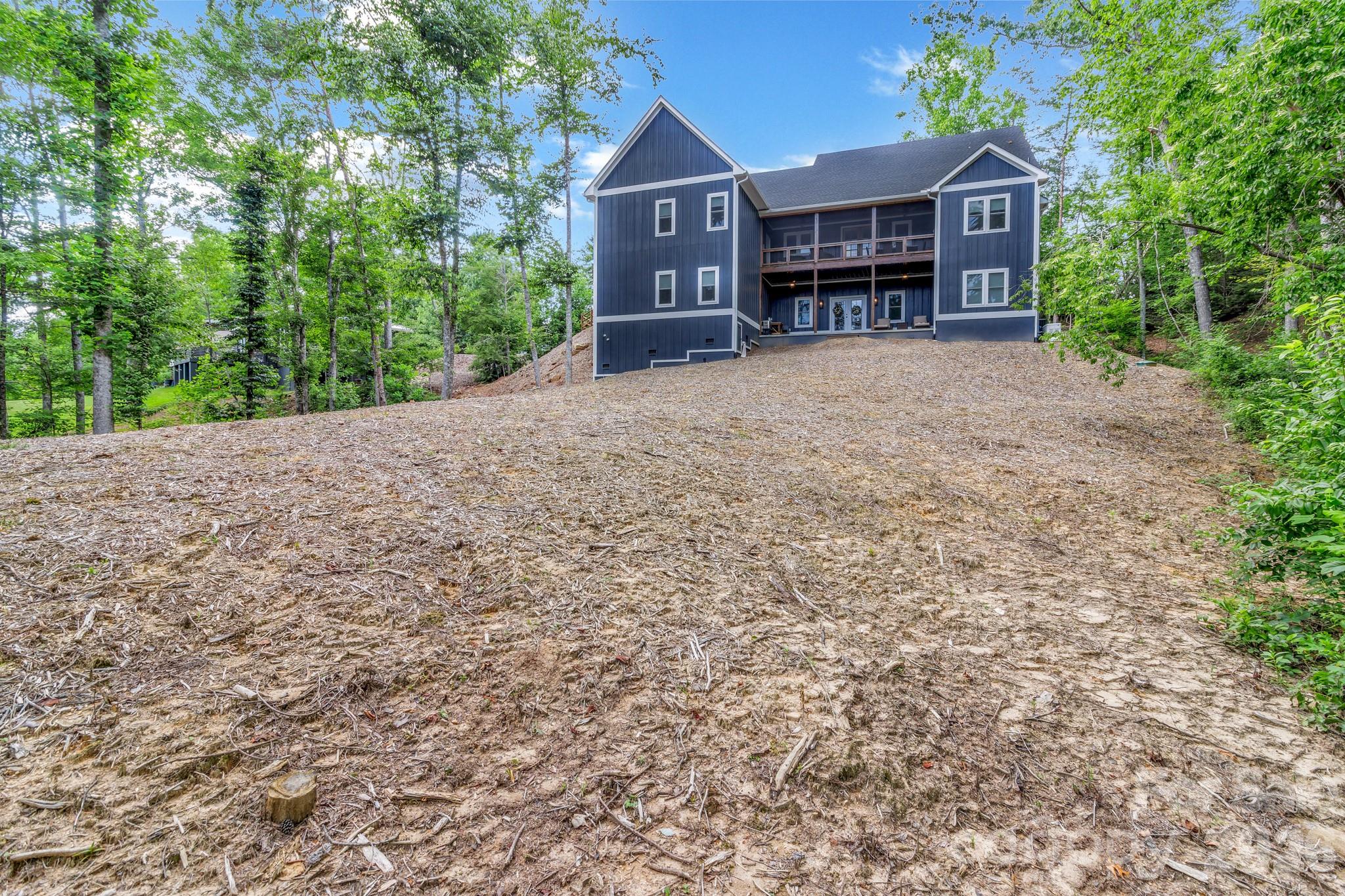 Single Family Residence at 143 Sunny Morning Court, Hendersonville, photo 44 of 48
