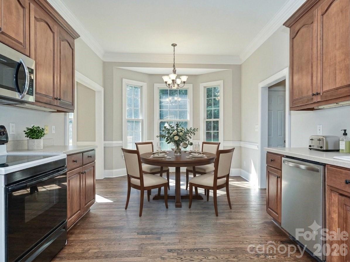 Virtually staged breakfast nook - 2354 Perry Road, Denver