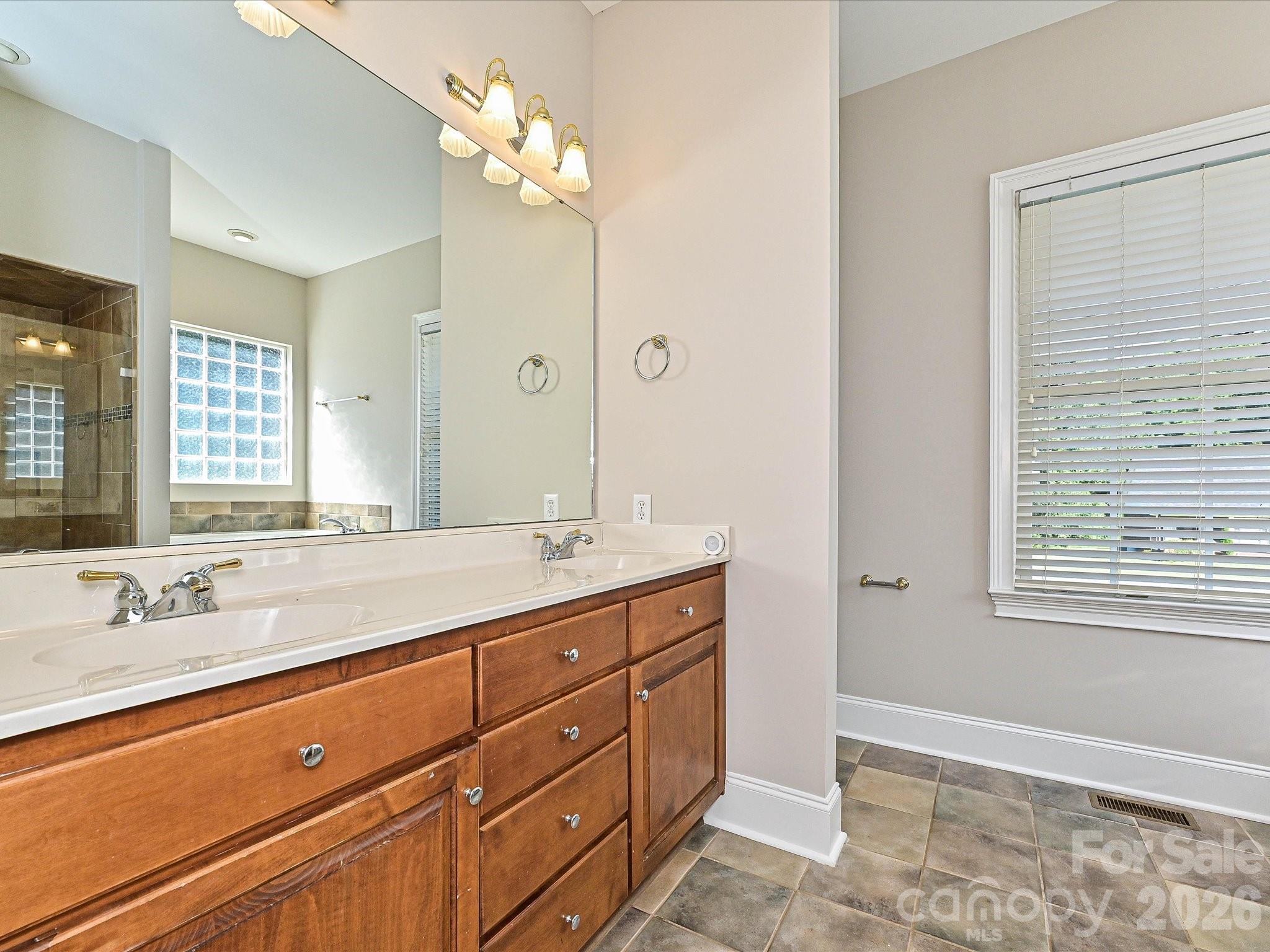 Primary en suite bath - 2354 Perry Road, Denver