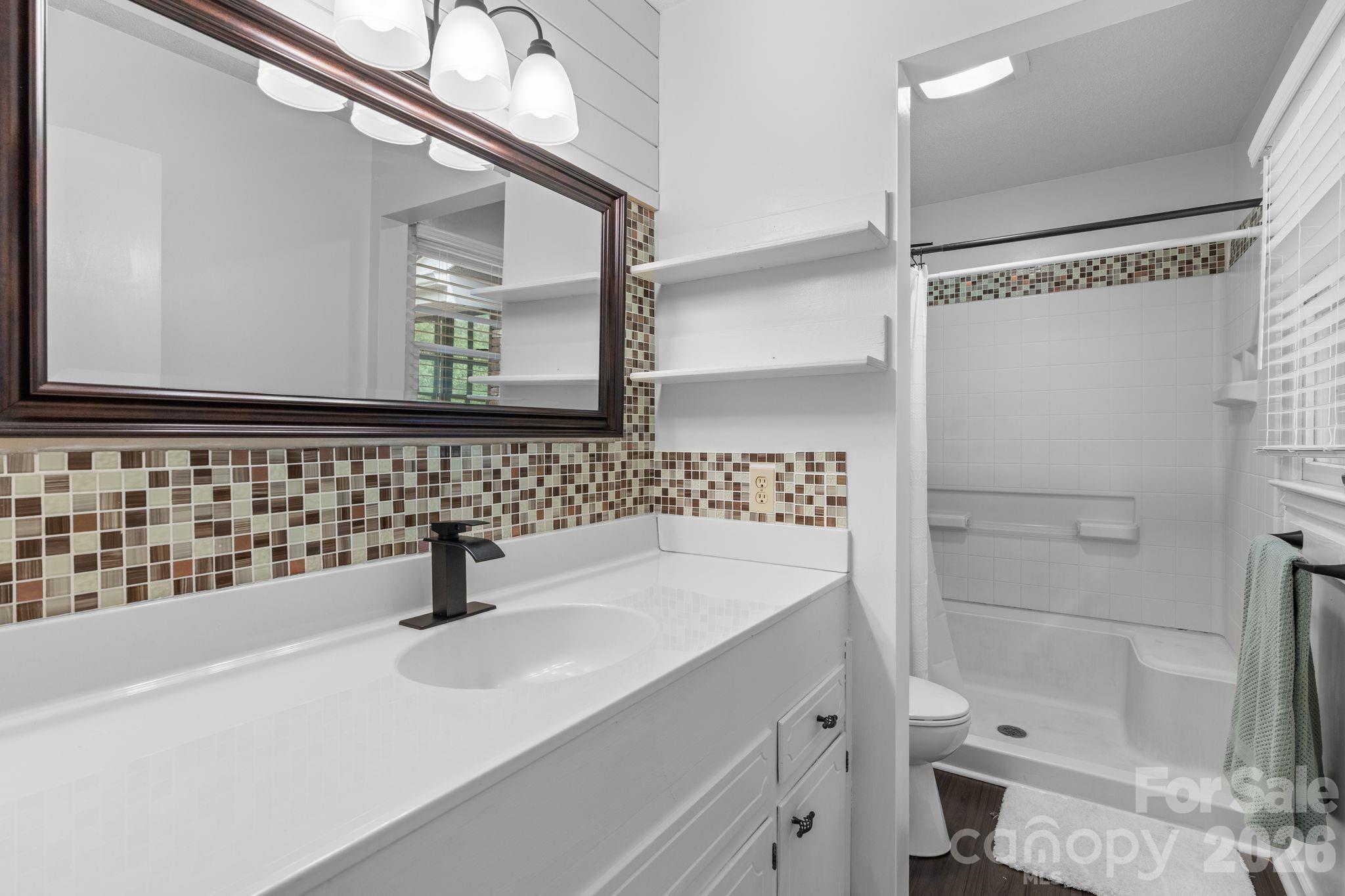 Single Family Residence at 44 Green Drive, Waynesville, photo 13 of 48