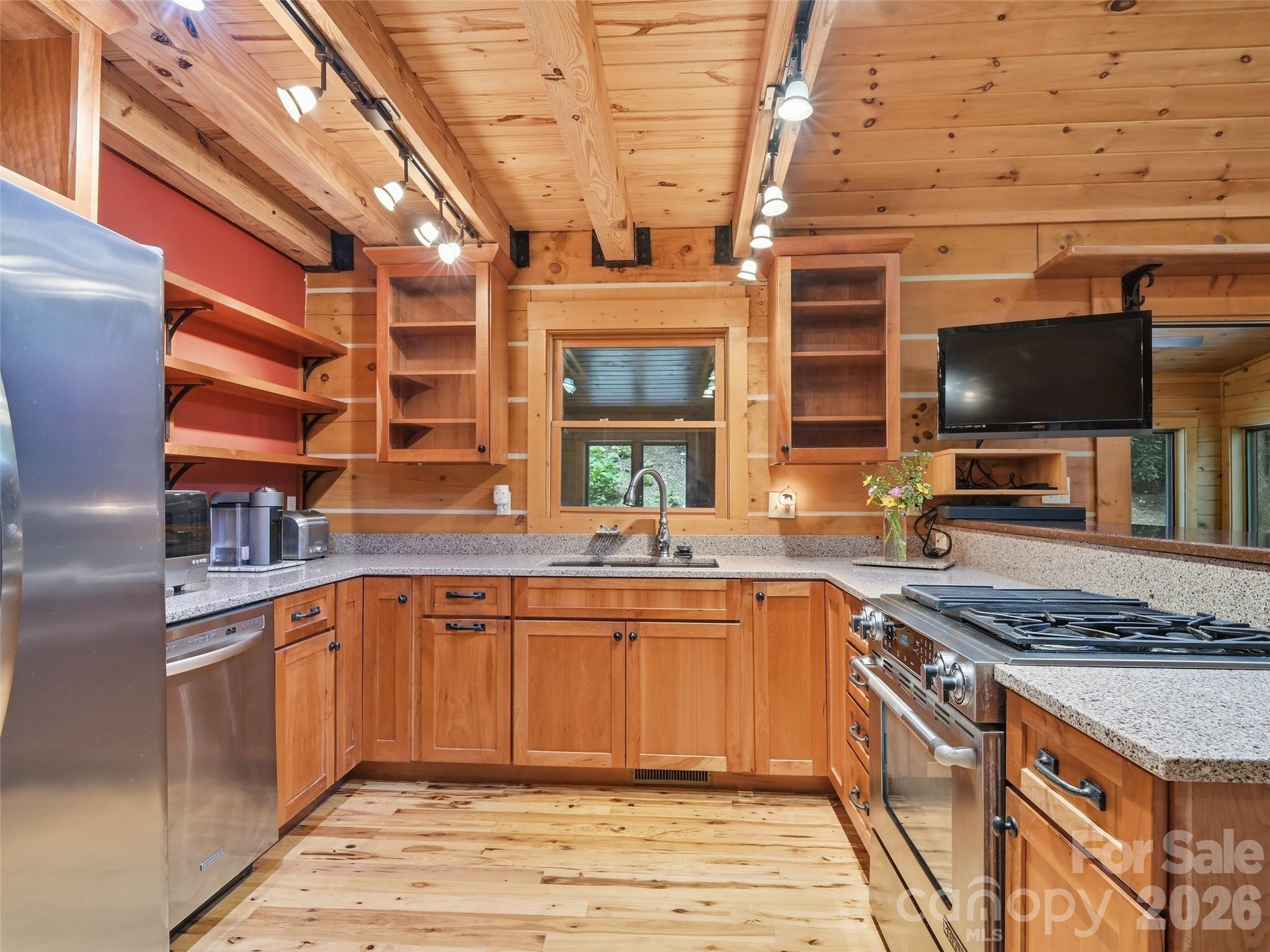Single Family Residence at 6 Laurel Branch Drive, Black Mountain, photo 20 of 48