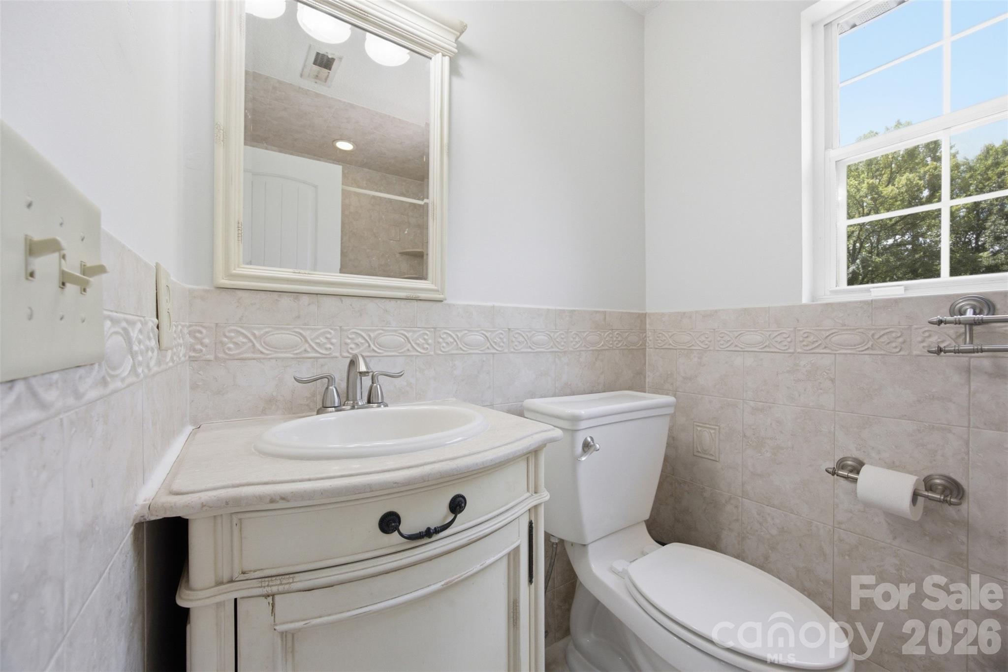 Single Family Residence at 154 Reep Road, Kings Mountain, photo 16 of 37