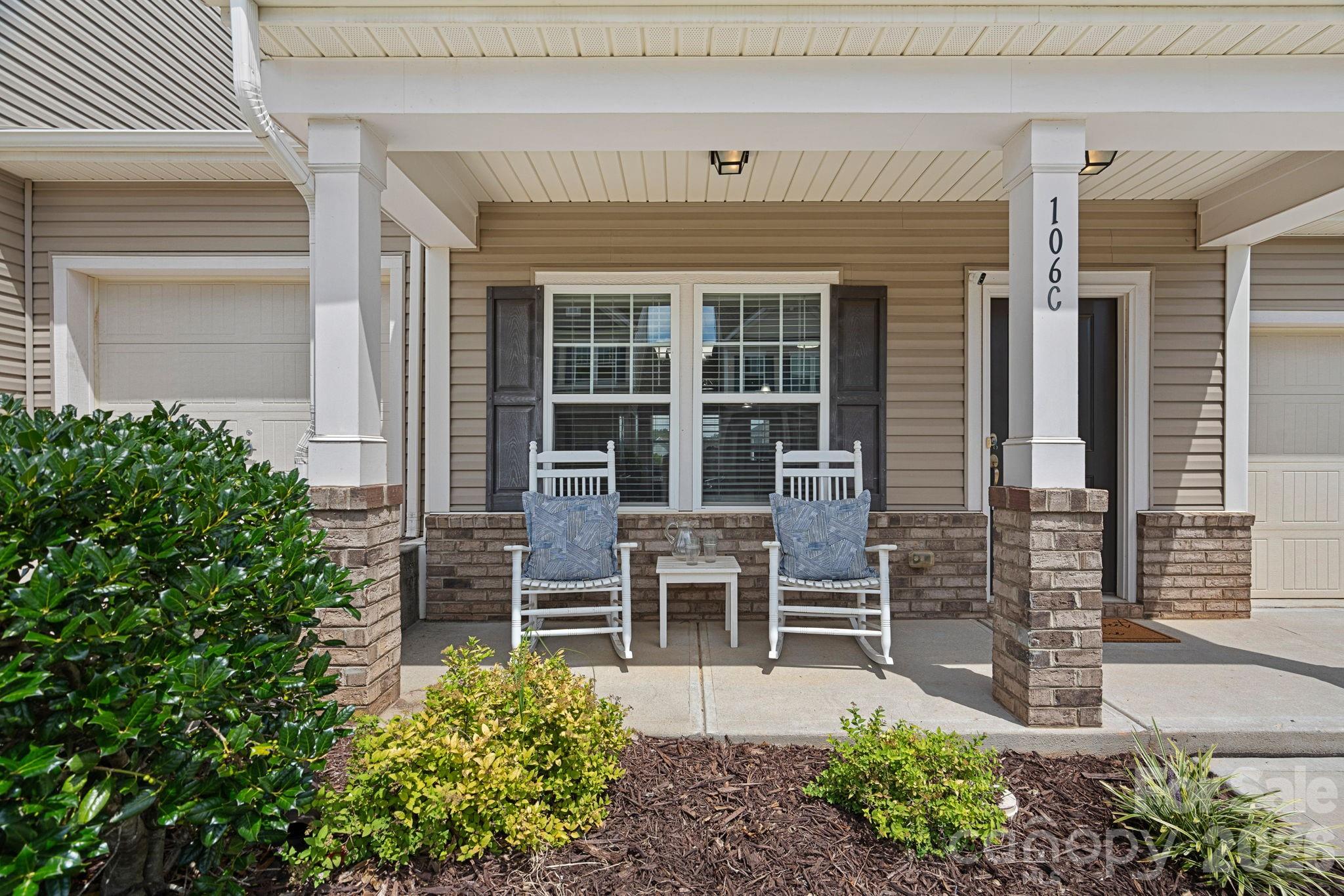 Townhouse at 106 Brookshire Lane, Statesville, photo 2 of 37