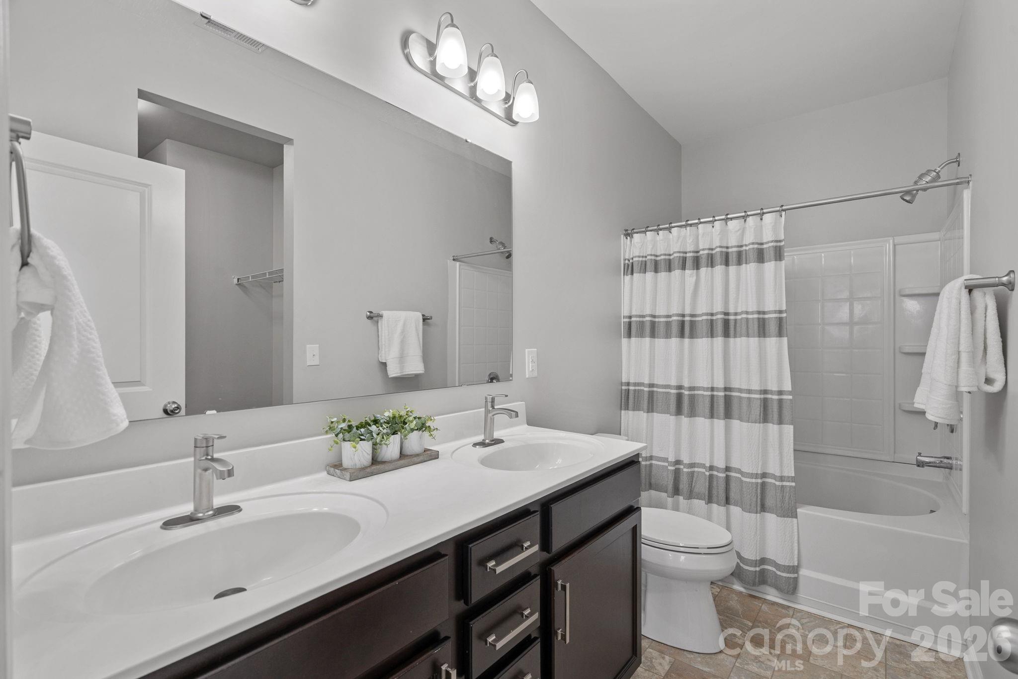 Townhouse at 106 Brookshire Lane, Statesville, photo 12 of 37