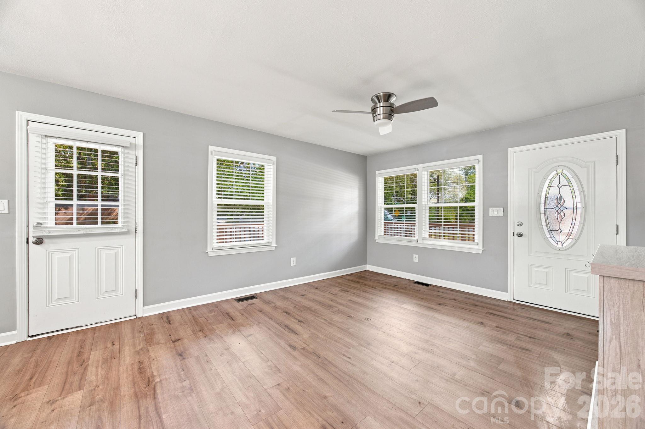 Single Family Residence at 400 Olin Drive, Waxhaw, photo 17 of 40