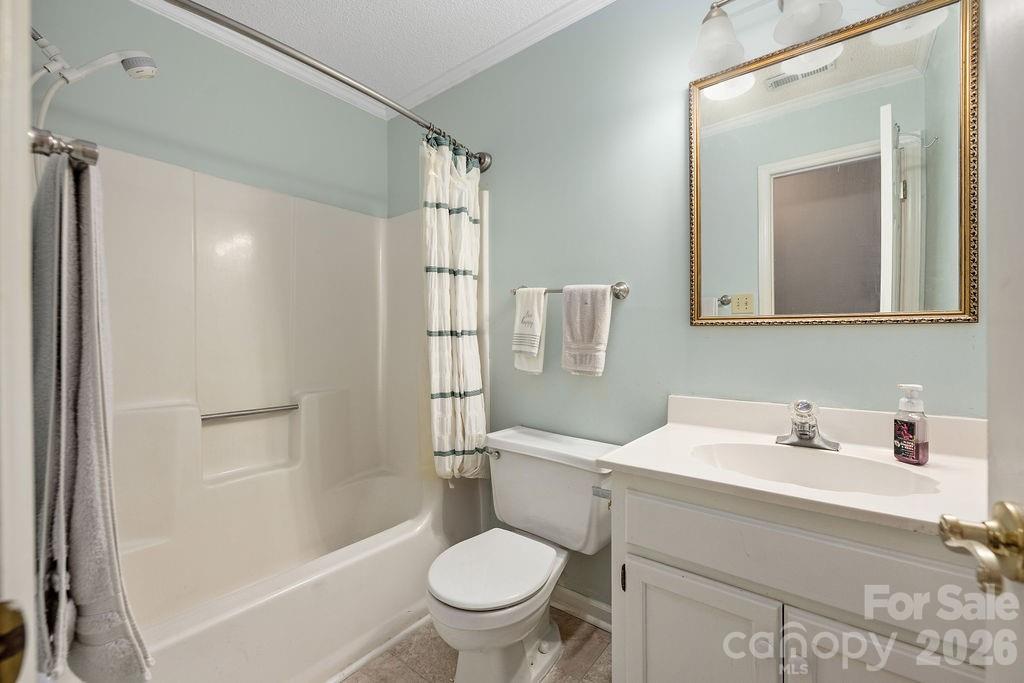 Condominium at 1793 Robinwood Road, Gastonia, photo 9 of 23