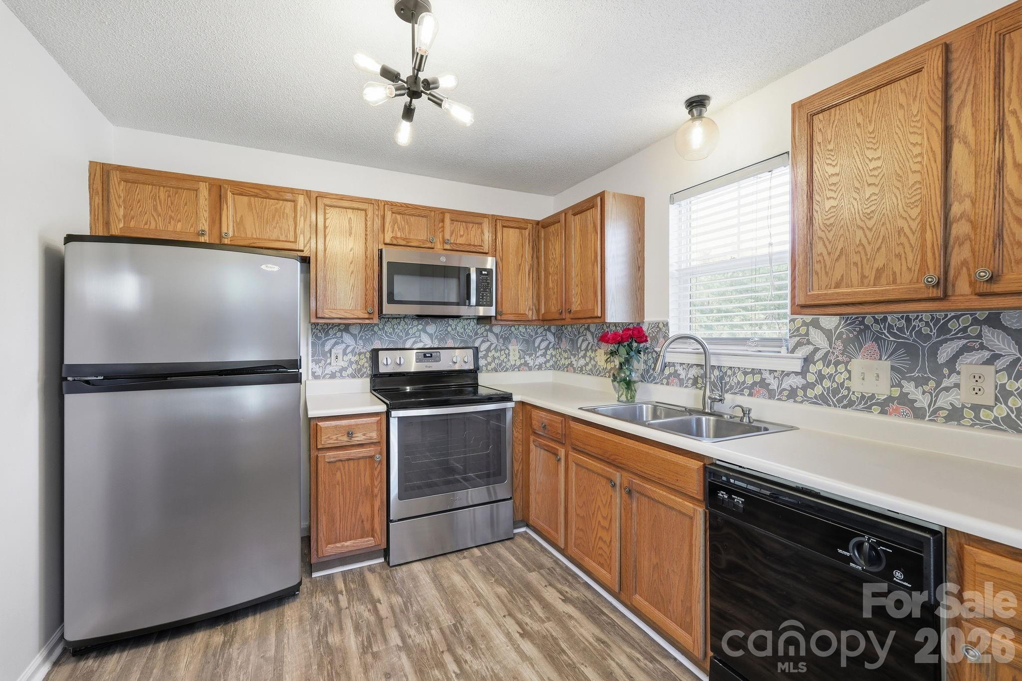 Kitchen - 2705 Deermouse Way, Hendersonville
