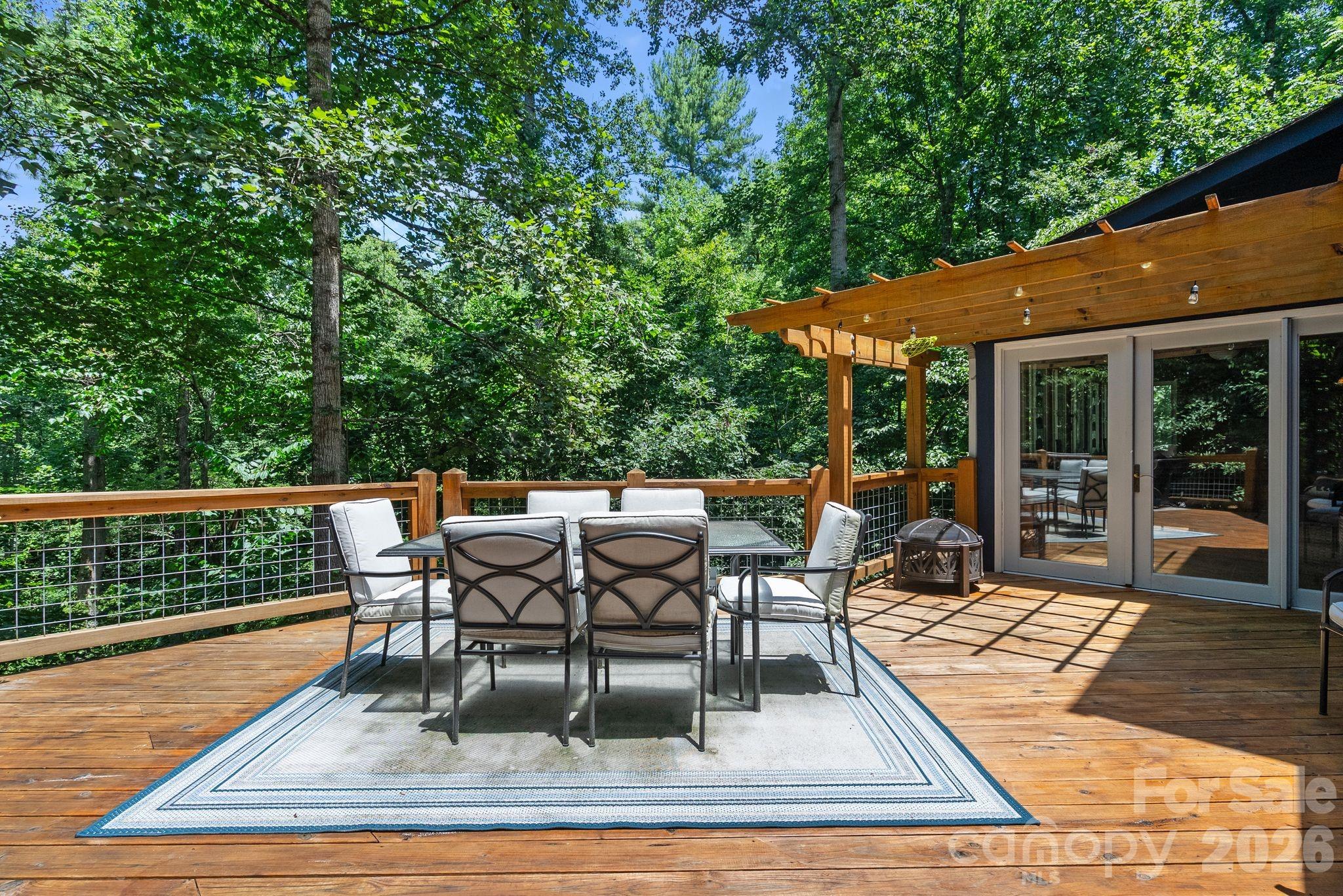 Single Family Residence at 15 Forest Ridge Lane, Weaverville, photo 6 of 48