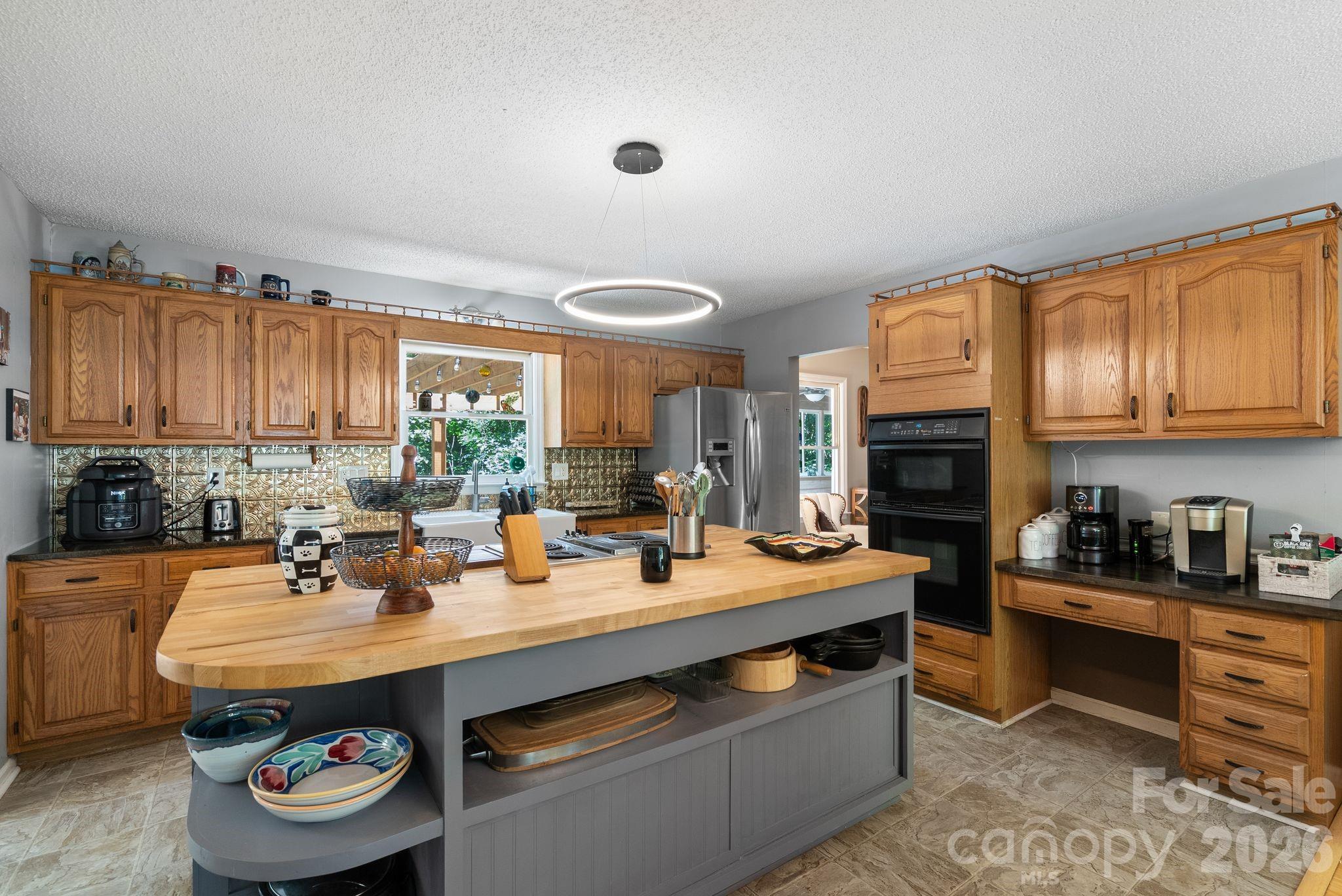 Single Family Residence at 15 Forest Ridge Lane, Weaverville, photo 17 of 48