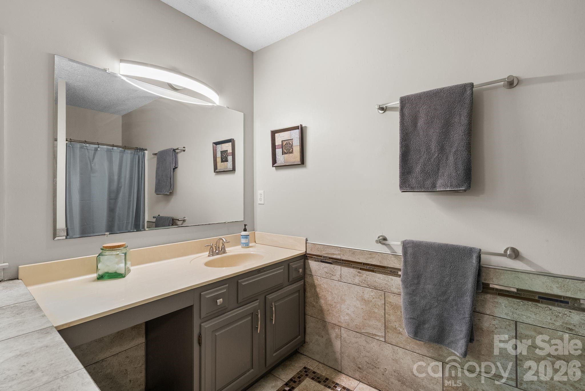 Primary bath - 15 Forest Ridge Lane, Weaverville