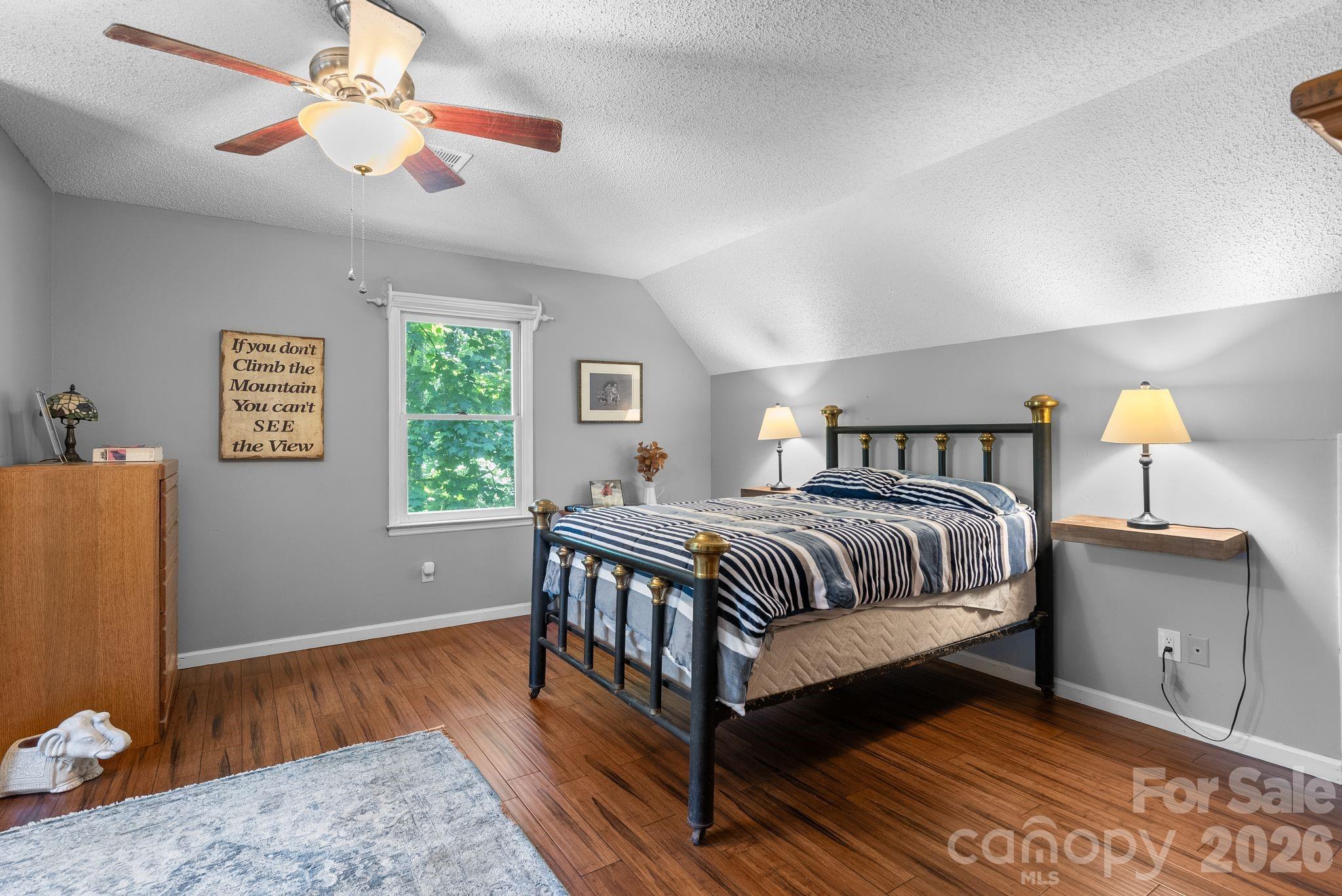 2nd Level bedroom - 15 Forest Ridge Lane, Weaverville