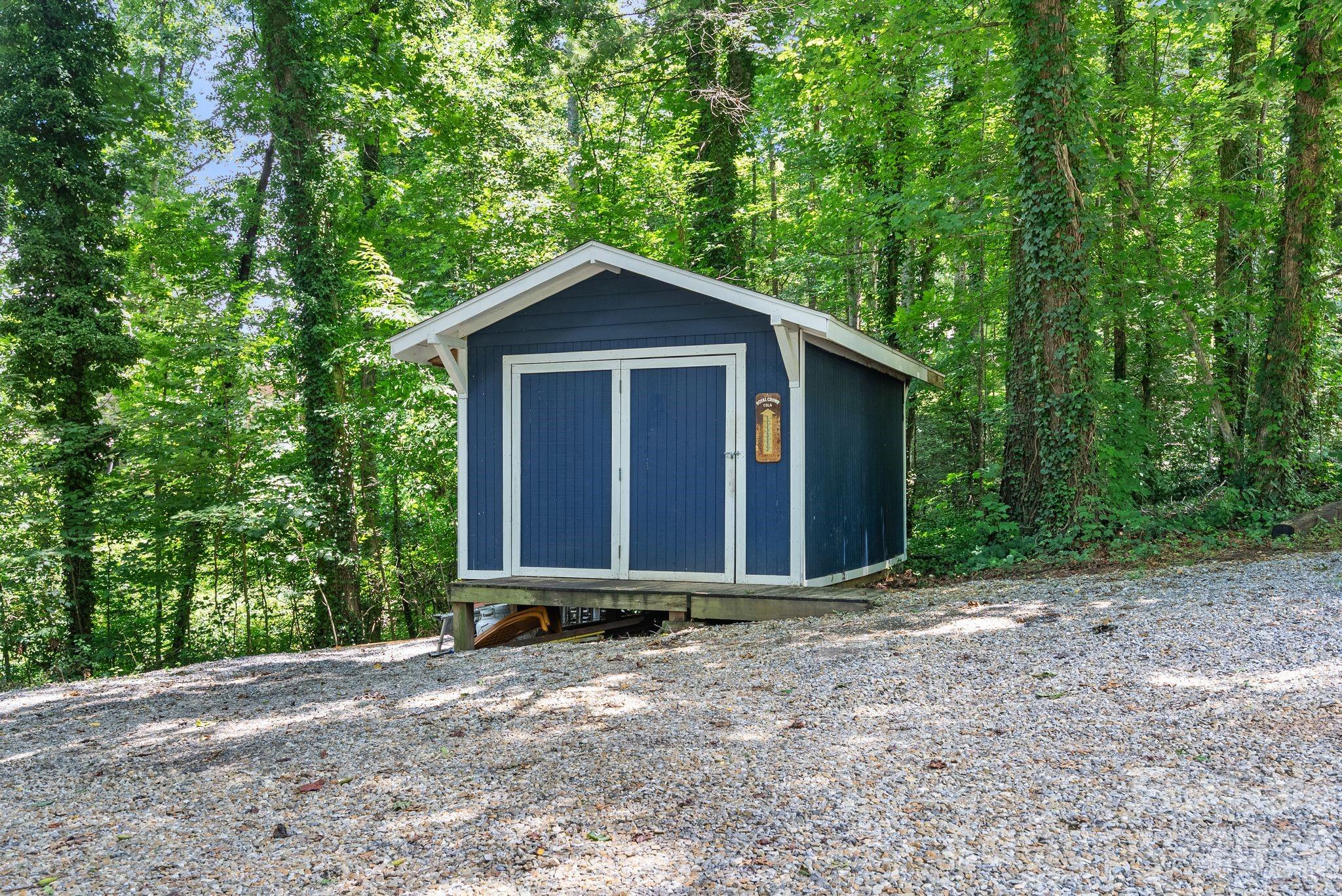 12X16 Outbuilding and additional off street parking - 15 Forest Ridge Lane, Weaverville