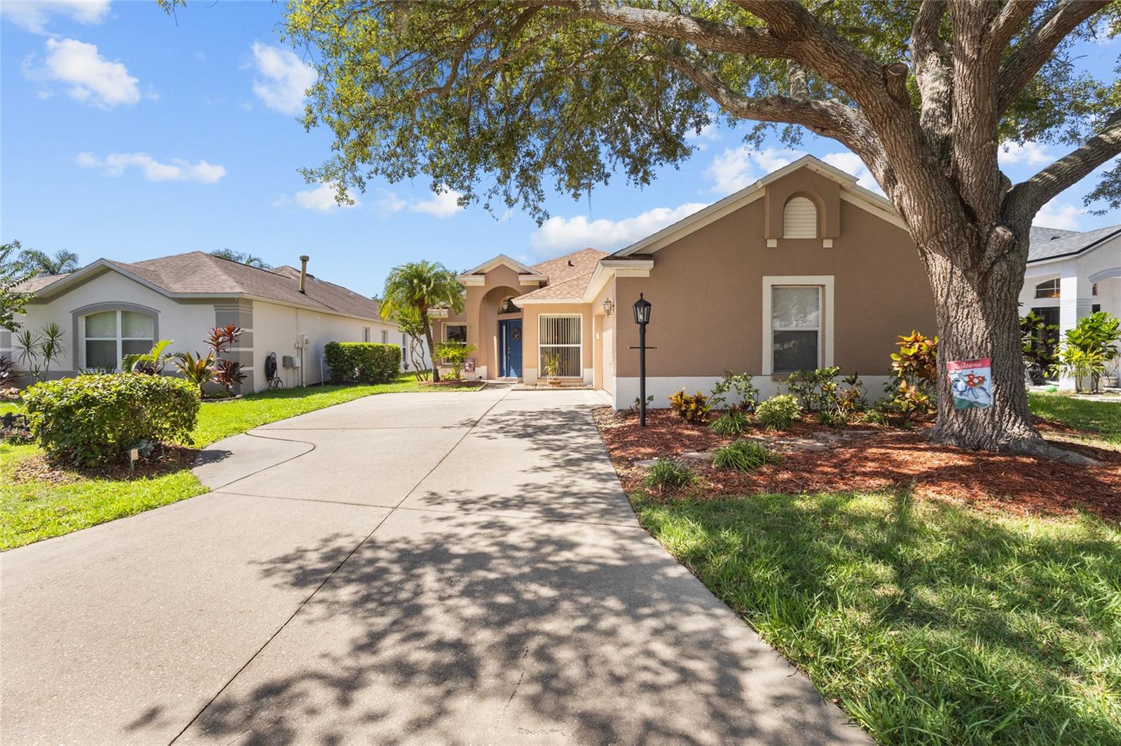 Single Family Residence at 12530 ROCKROSE GLN, BRADENTON, photo 2 of 46