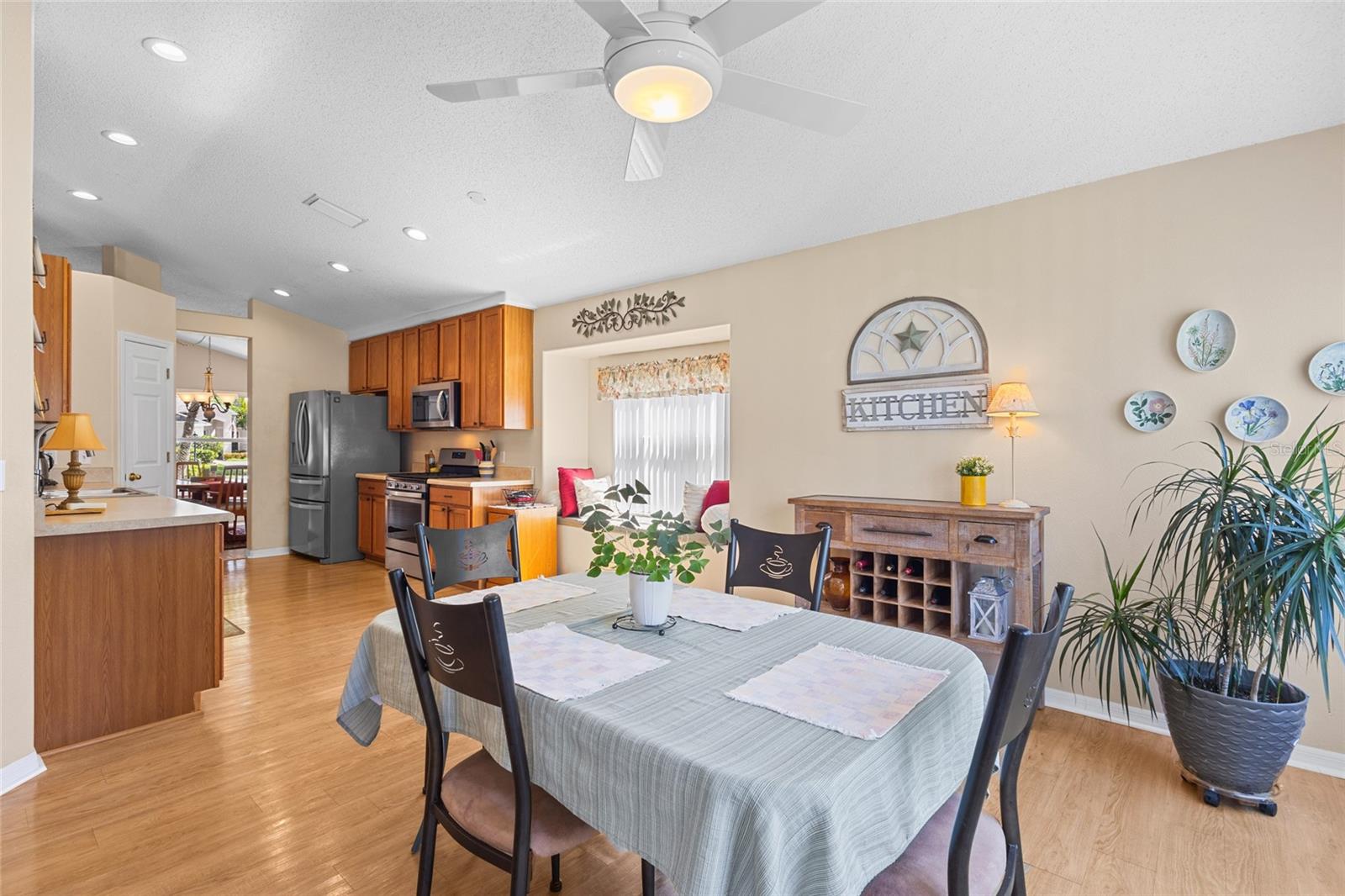 Single Family Residence at 12530 ROCKROSE GLN, BRADENTON, photo 11 of 46