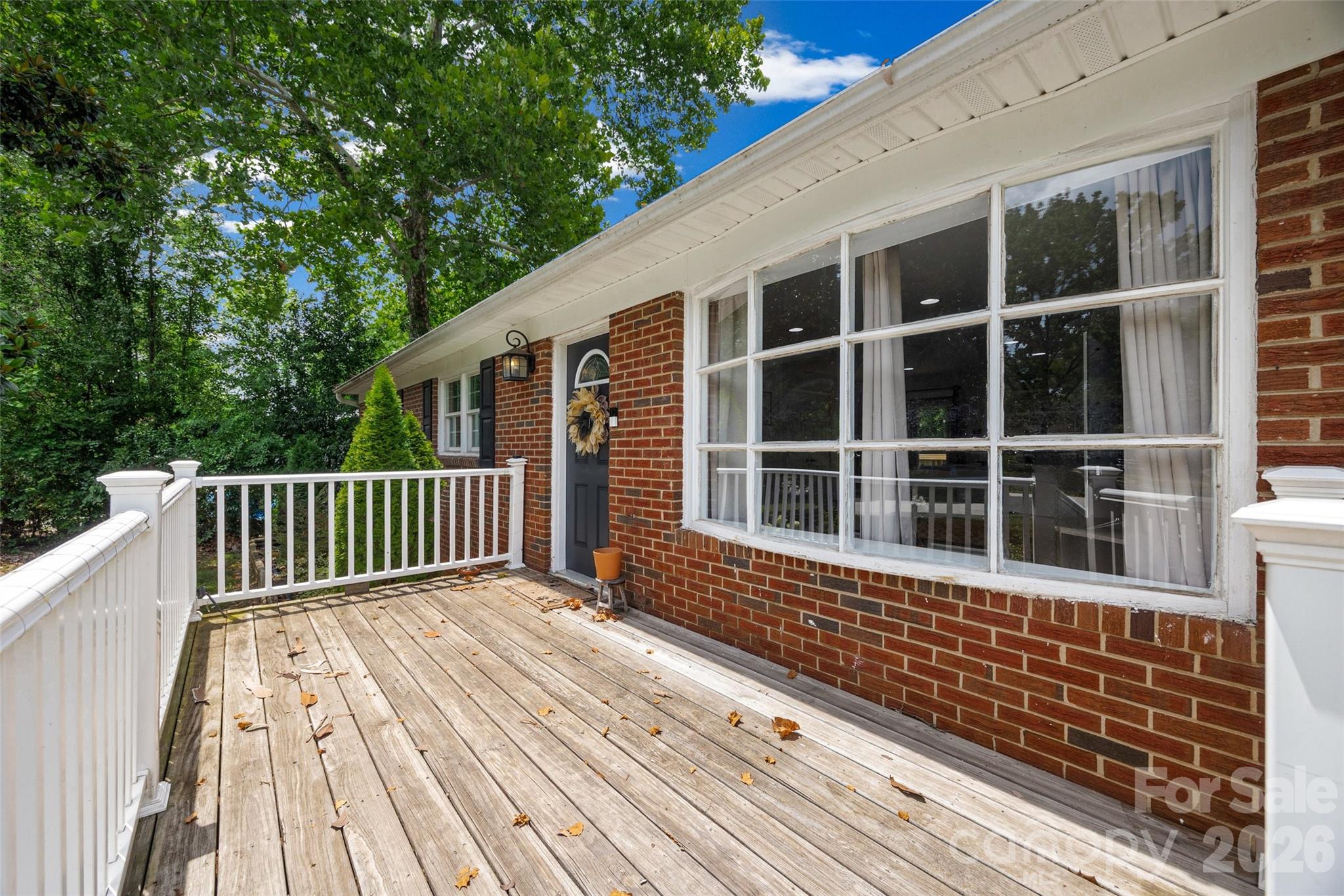 Single Family Residence at 1537 Mcgill Street, Rock Hill, photo 2 of 28