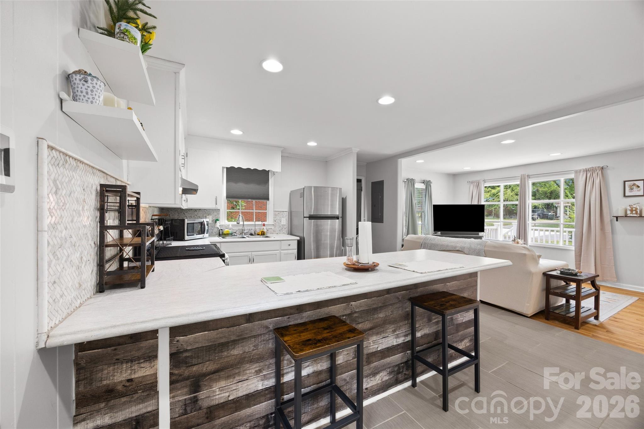 Single Family Residence at 1537 Mcgill Street, Rock Hill, photo 10 of 28