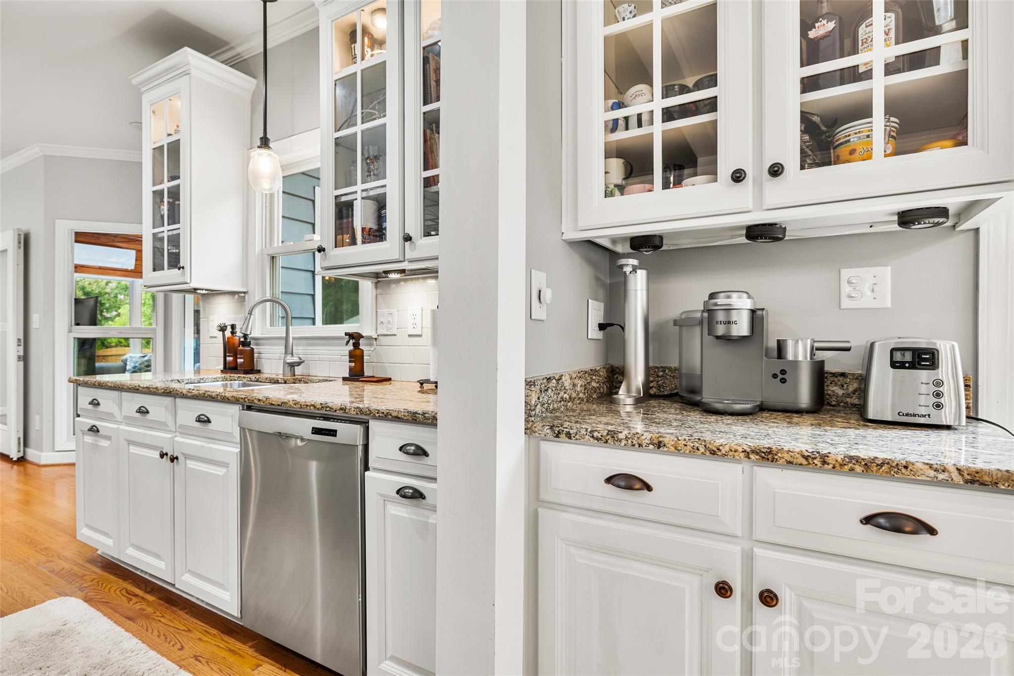 Single Family Residence at 3375 Blue Jay Pass, Fort Mill, photo 10 of 31