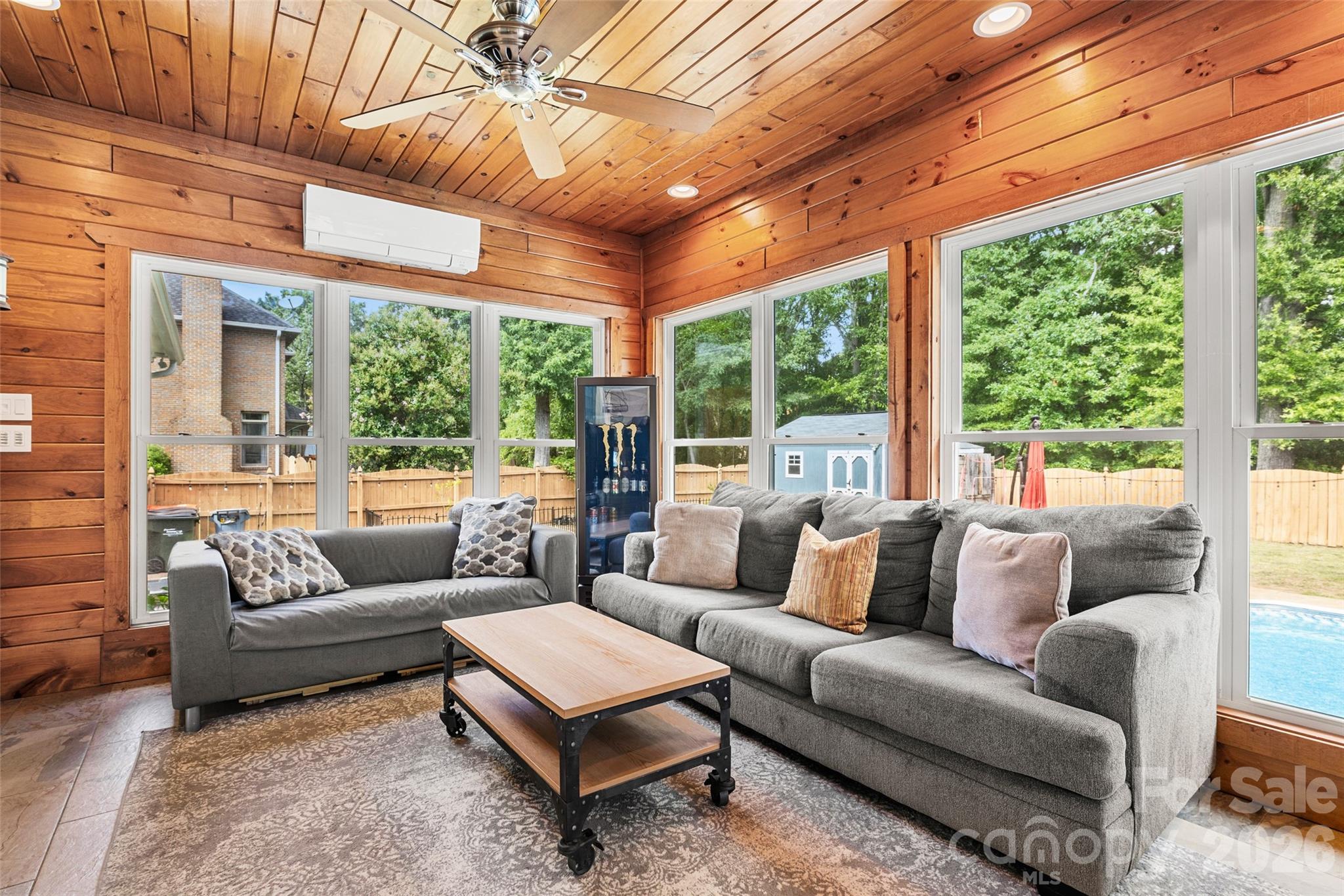 You can relax while watching your guests swim - 3375 Blue Jay Pass, Fort Mill