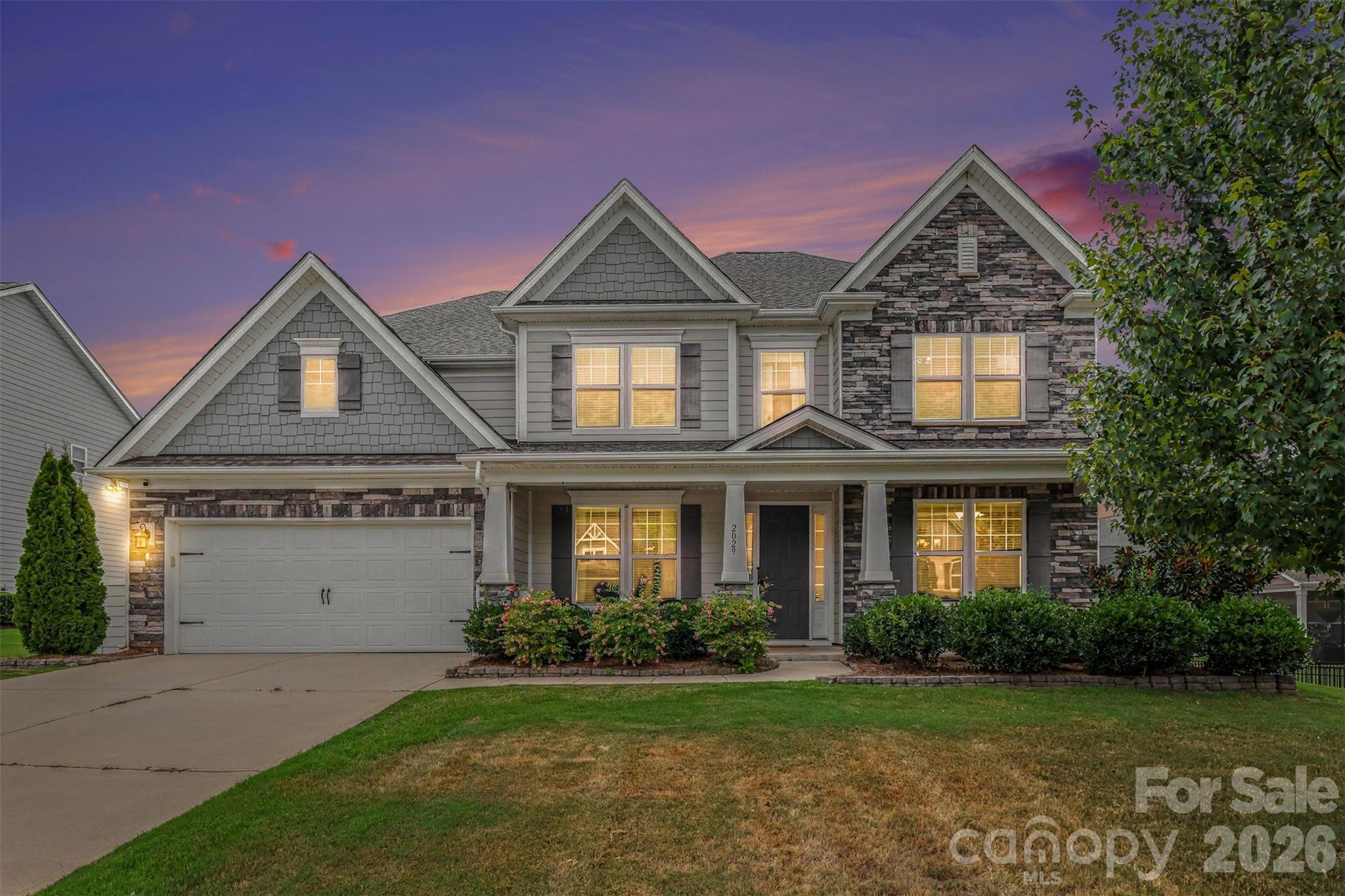 Single Family Residence at 2029 Oliver Terrace, Fort Mill, photo 2 of 35