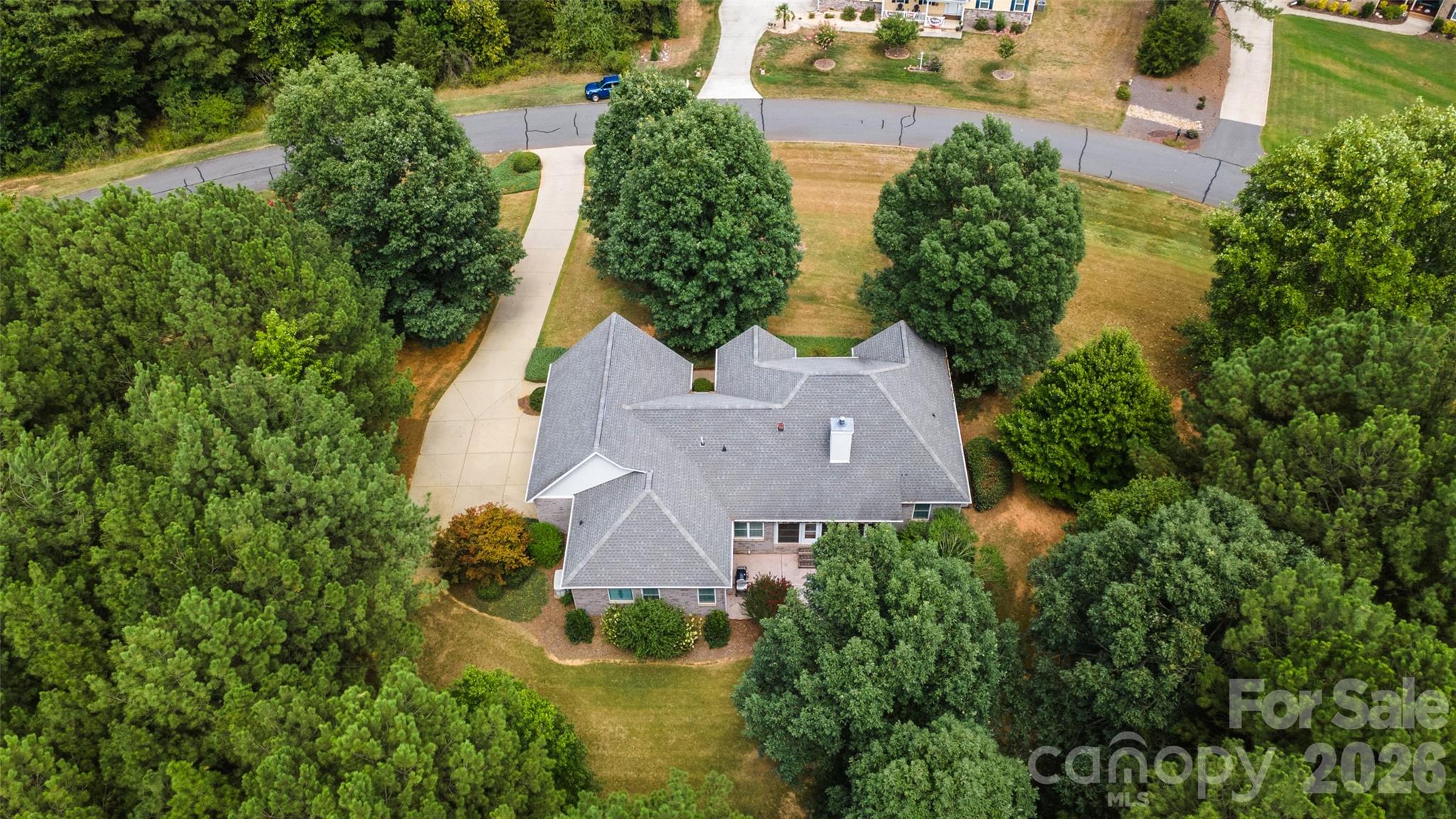 Single Family Residence at 1012 Catawba Shores Drive, Rock Hill, photo 2 of 43