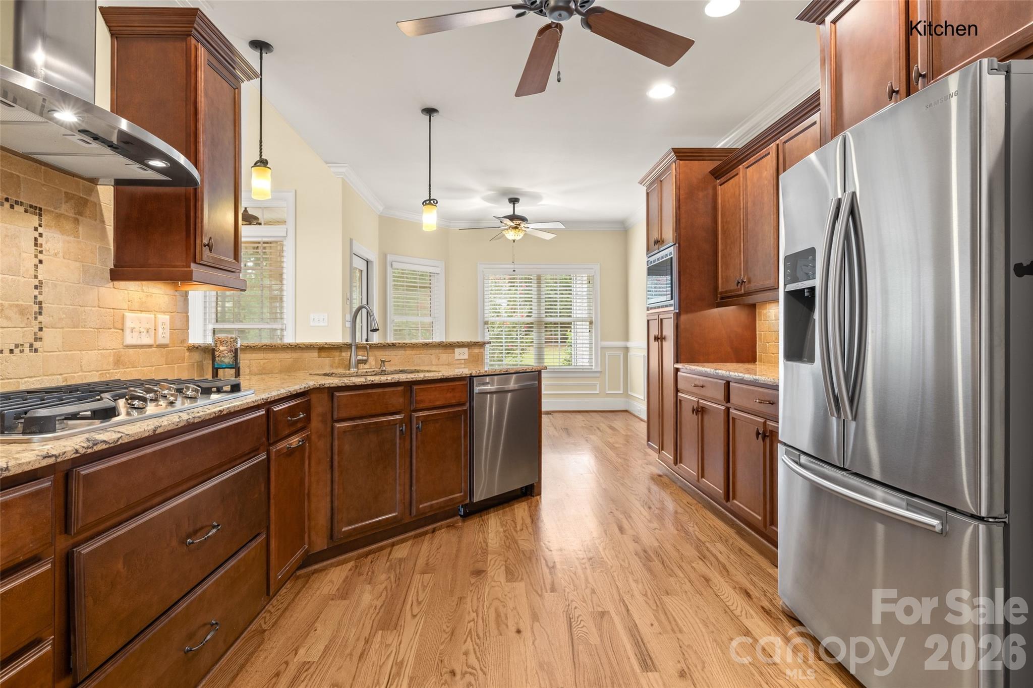 Single Family Residence at 1012 Catawba Shores Drive, Rock Hill, photo 3 of 43
