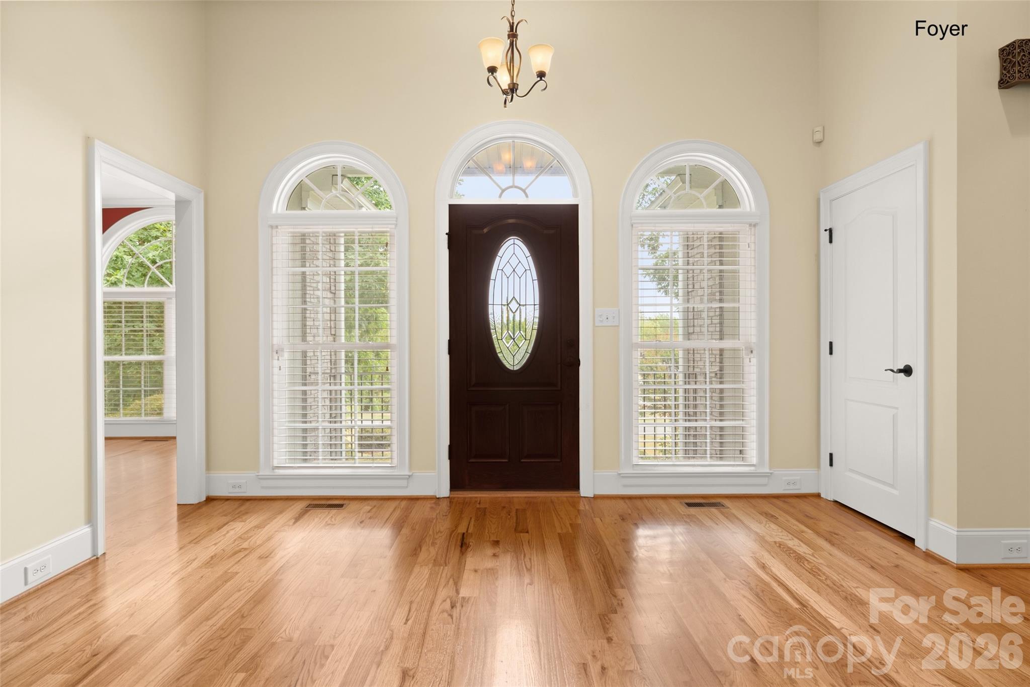 Single Family Residence at 1012 Catawba Shores Drive, Rock Hill, photo 11 of 43