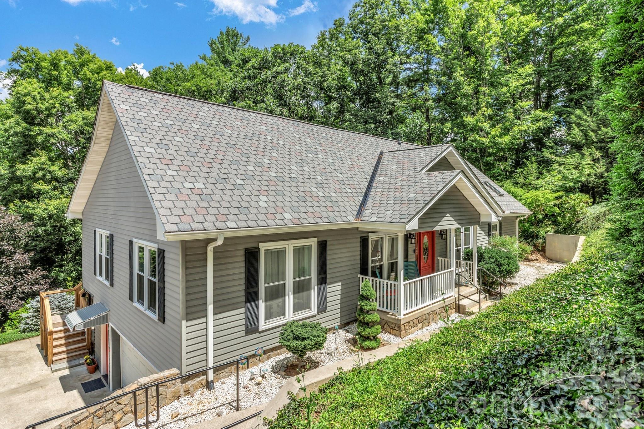 153 Skyview Circle