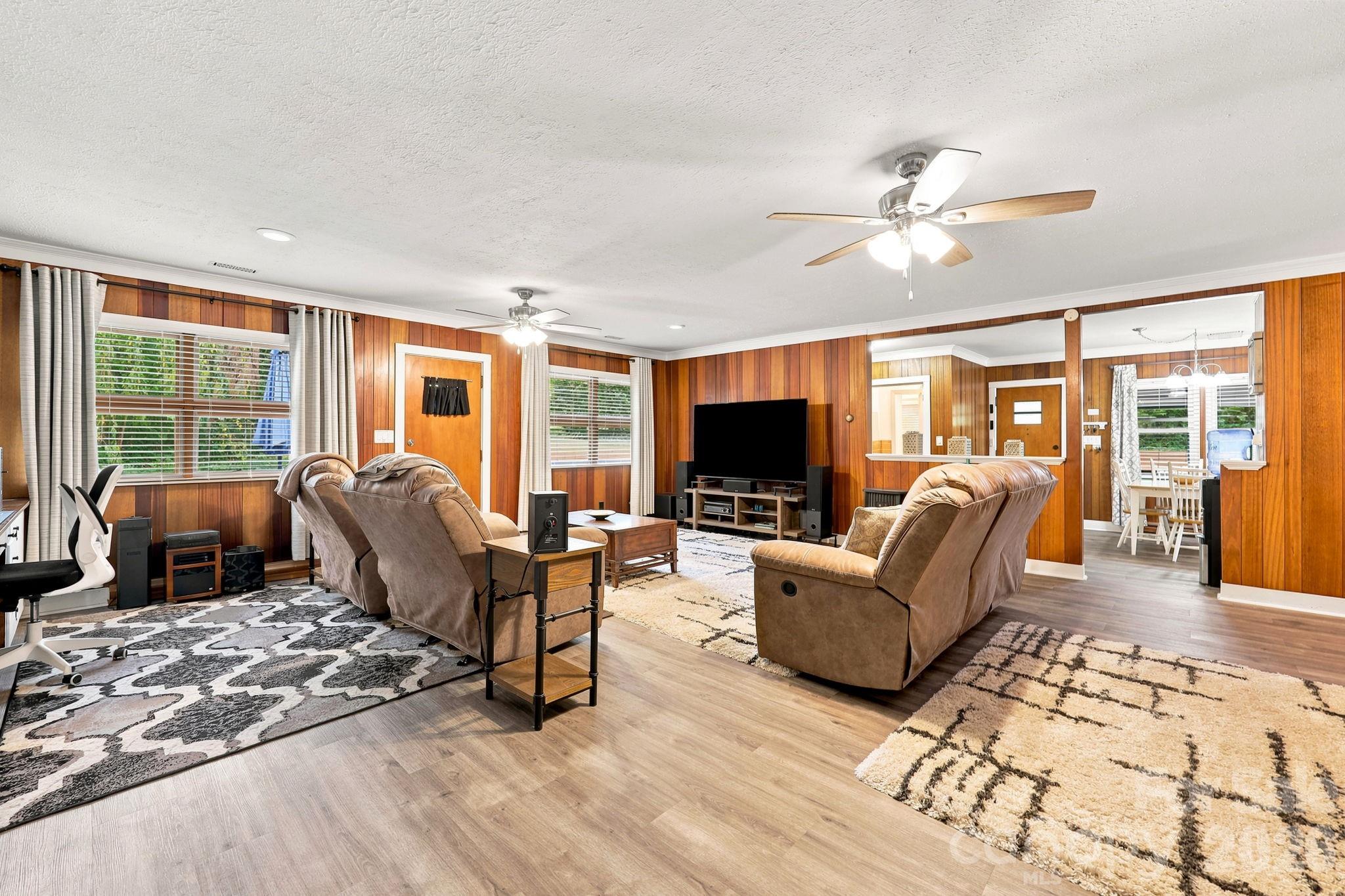 Single Family Residence at 138 Circle Drive, Thomasville, photo 9 of 36